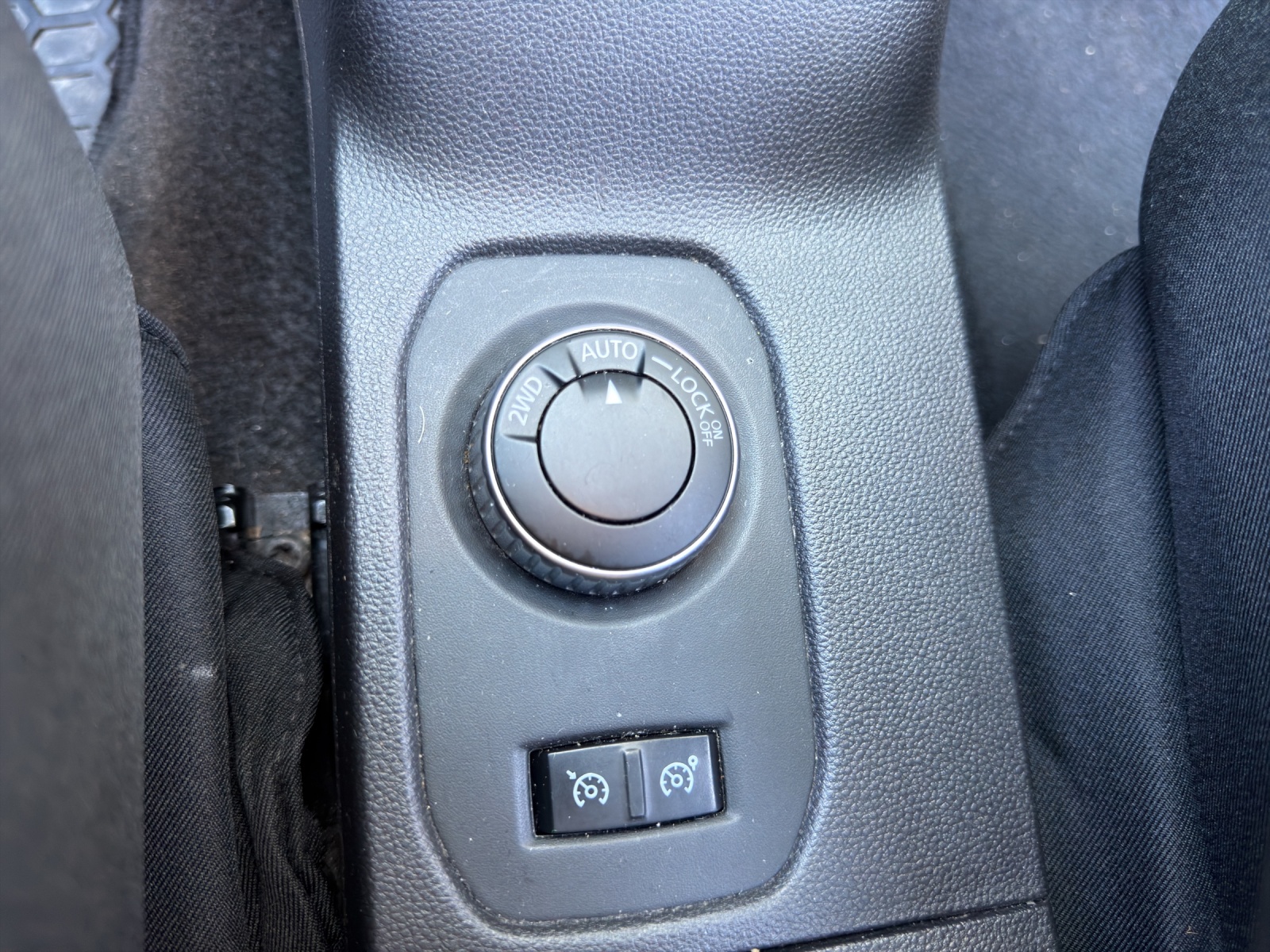 DACIA Duster TCe 130 Comfort 4x4-image-15