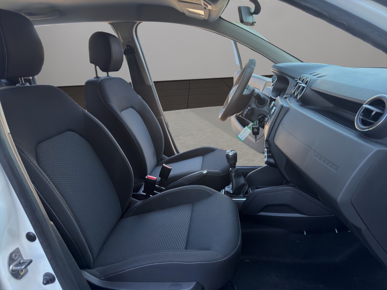 DACIA Duster TCe 130 Comfort 4x4-image-16