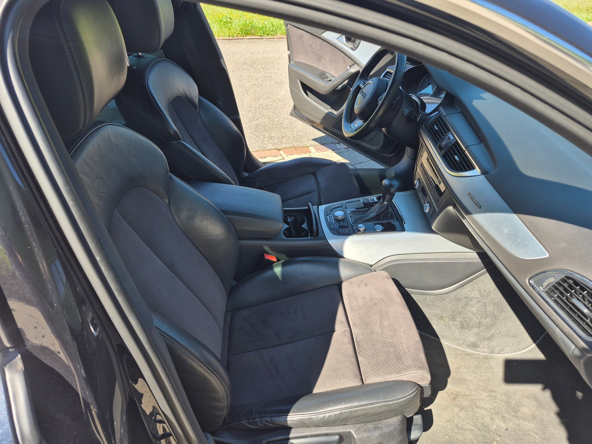 AUDI A6 Limousine 3.0 BiTDI V6 quattro tiptronic-image-9