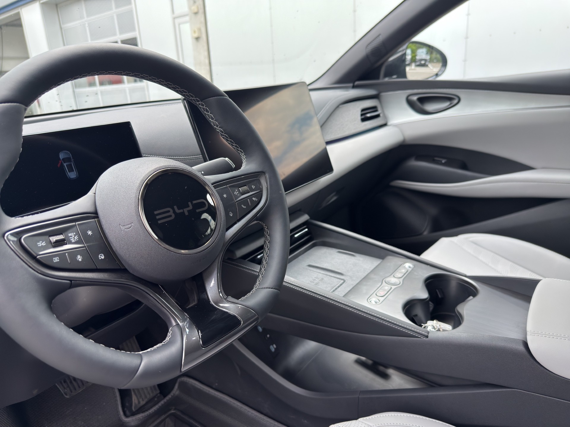 BYD Seal 6 DM-i Comfort-image-11