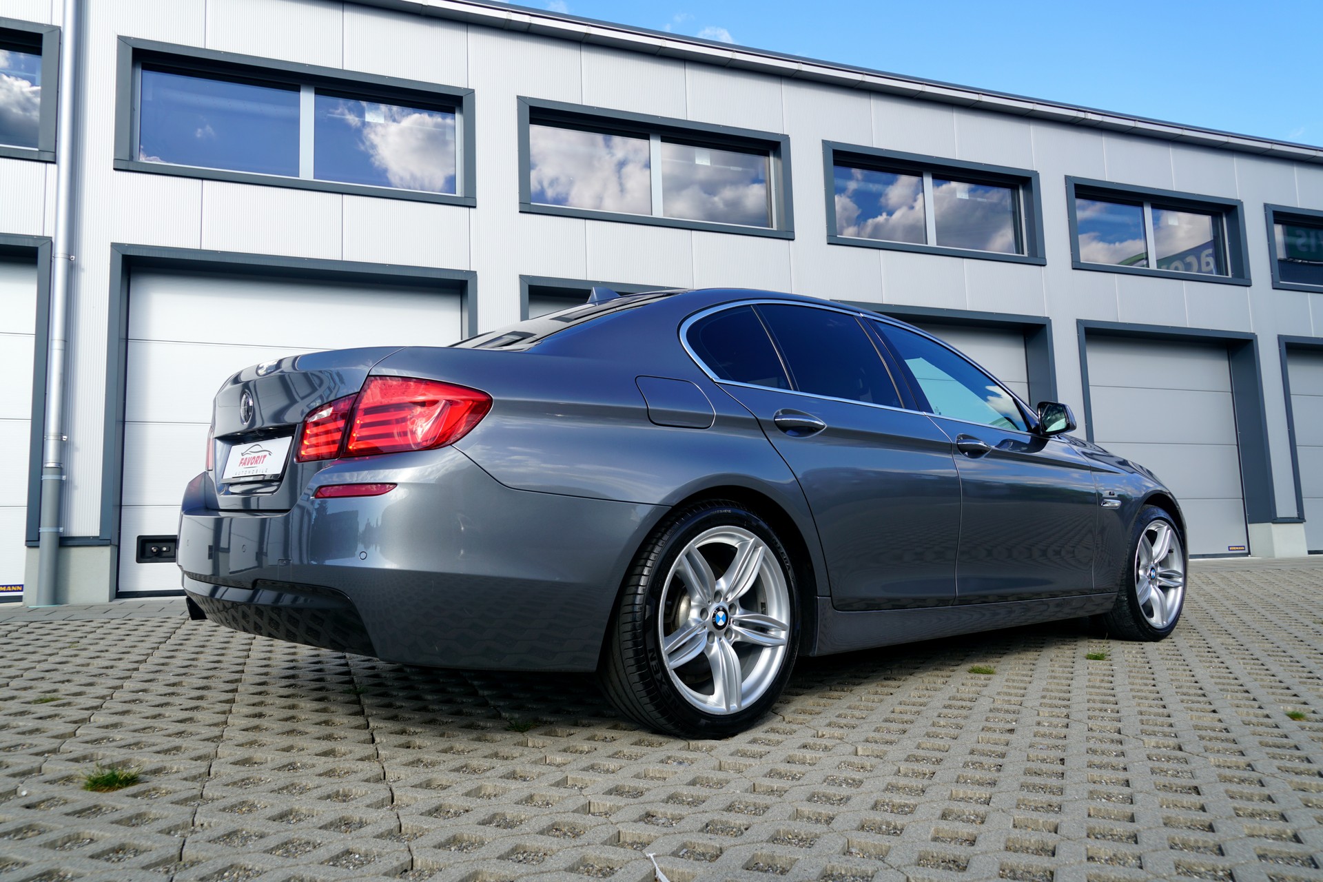 BMW 528i xDrive M-Sportpaket Steptronic (CH)-image-2