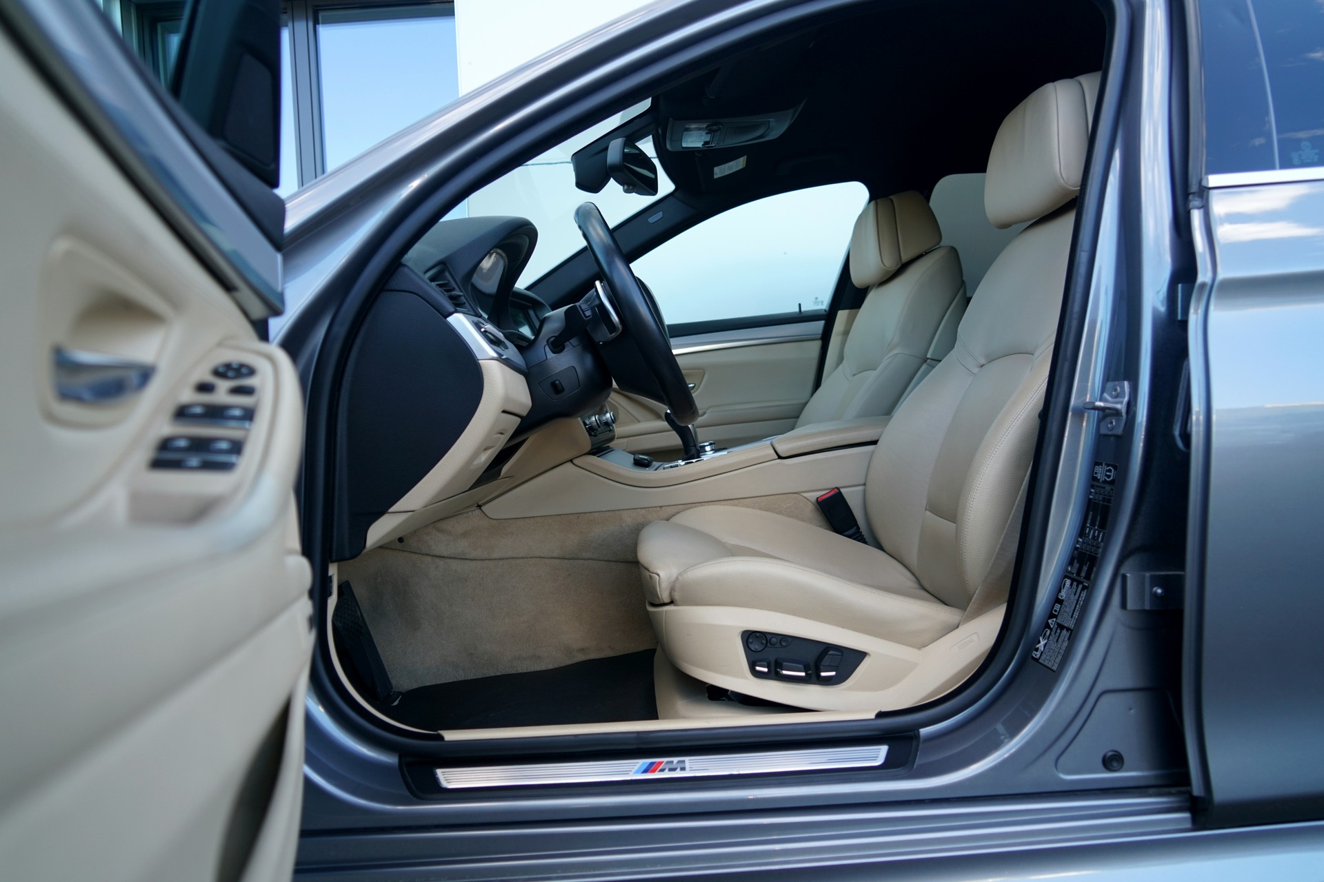 BMW 528i xDrive M-Sportpaket Steptronic (CH)-image-5