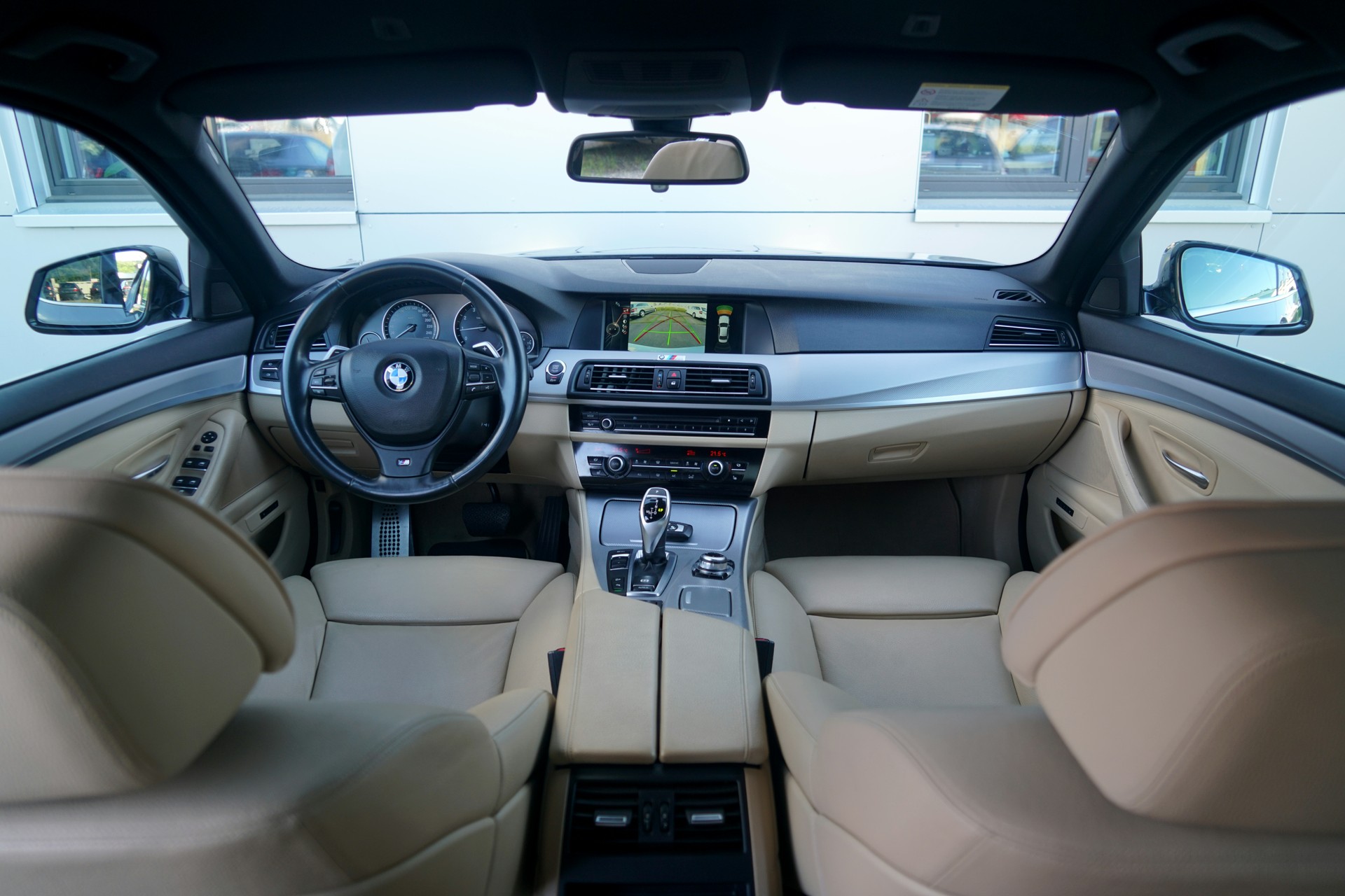 BMW 528i xDrive M-Sportpaket Steptronic (CH)-image-14