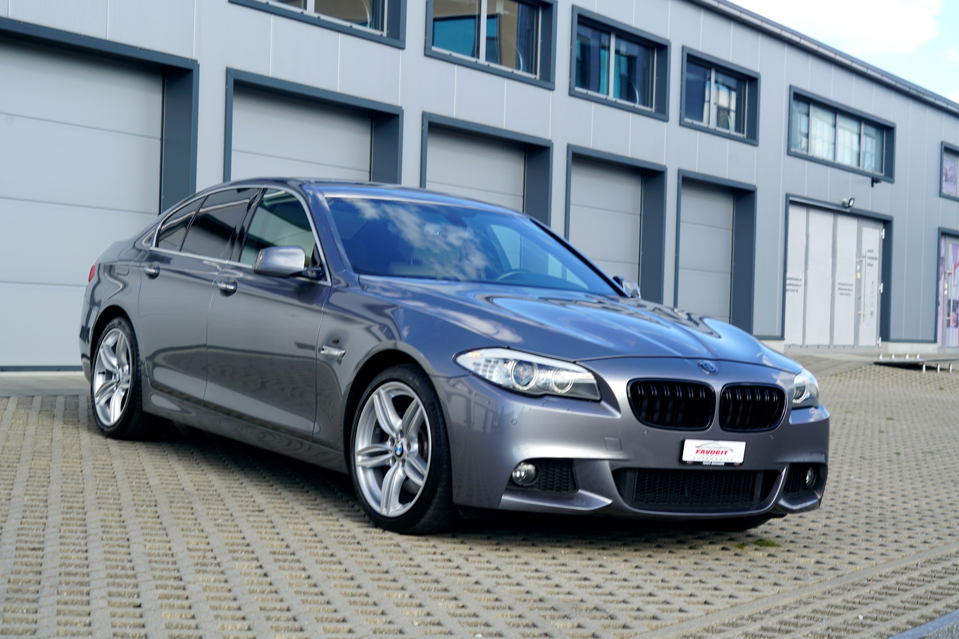 BMW 528i xDrive M-Sportpaket Steptronic (CH)-image-1