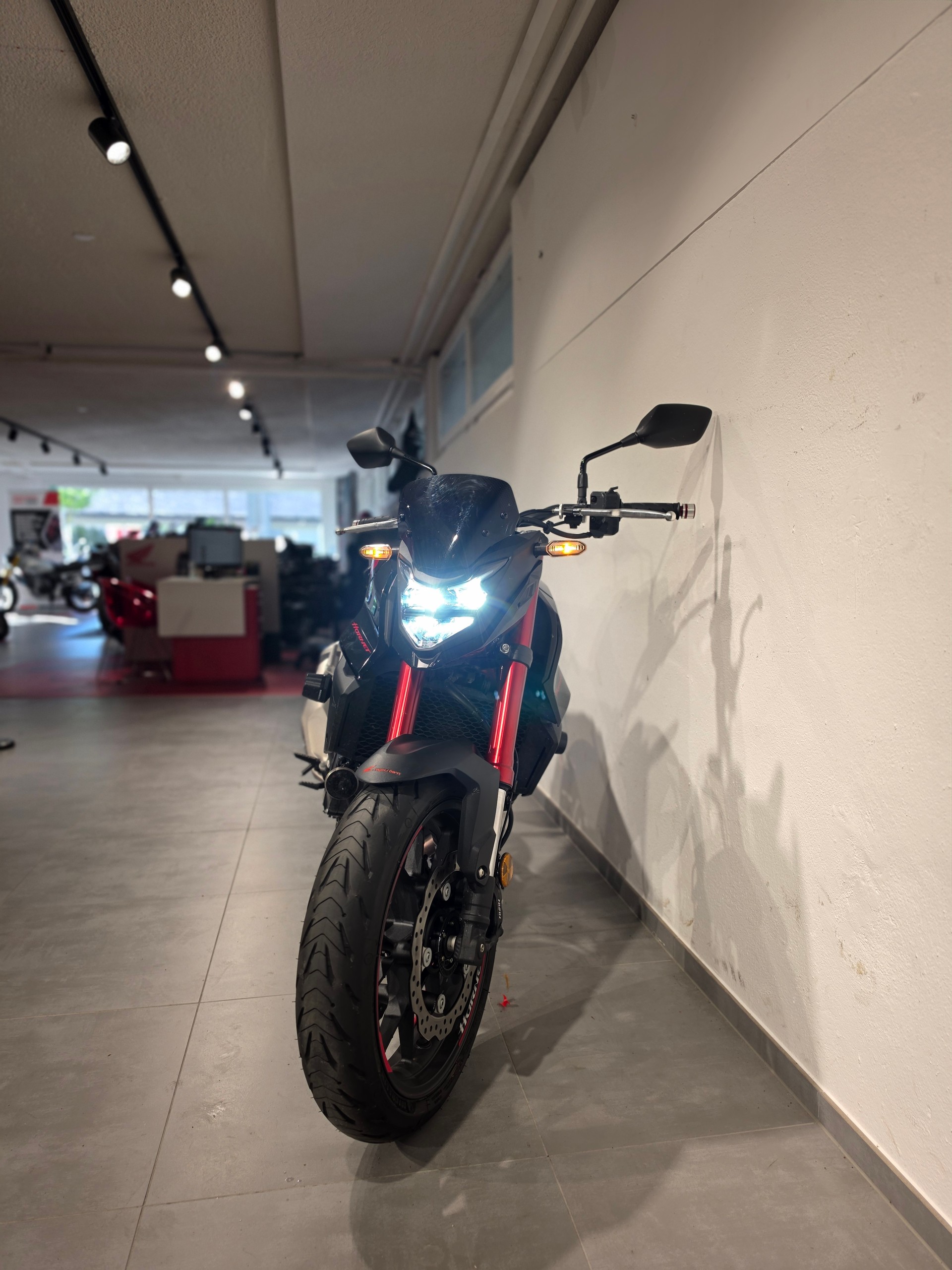 HONDA CB 750-image-1