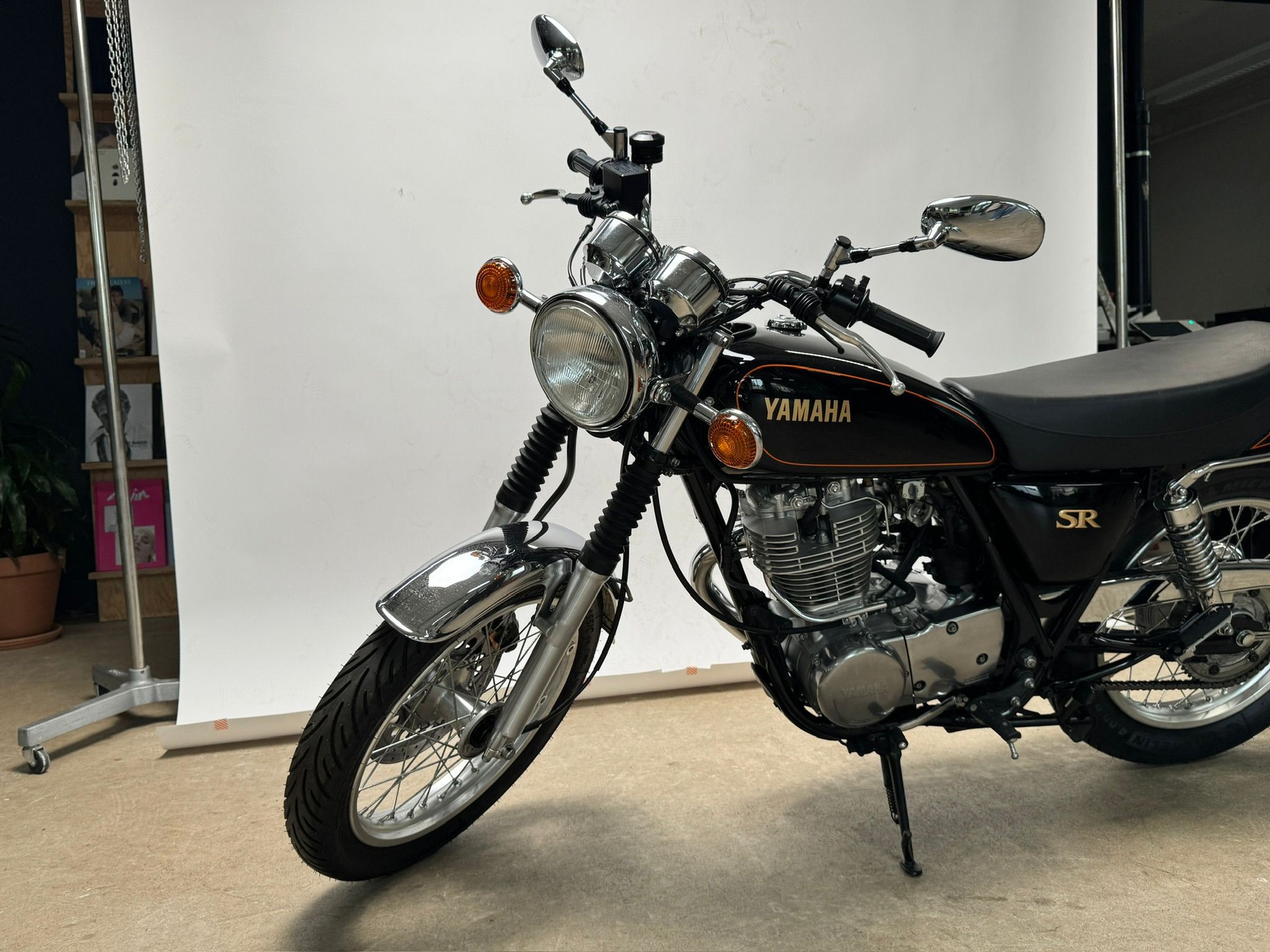 YAMAHA SR 400-image-3