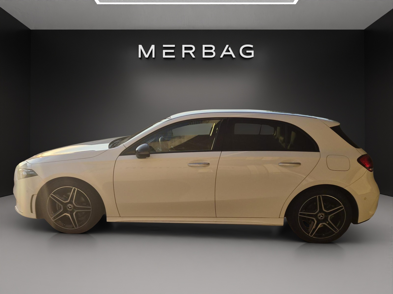 MERCEDES-BENZ A 180 Night Star AMG Line 7G-DCT-image-1