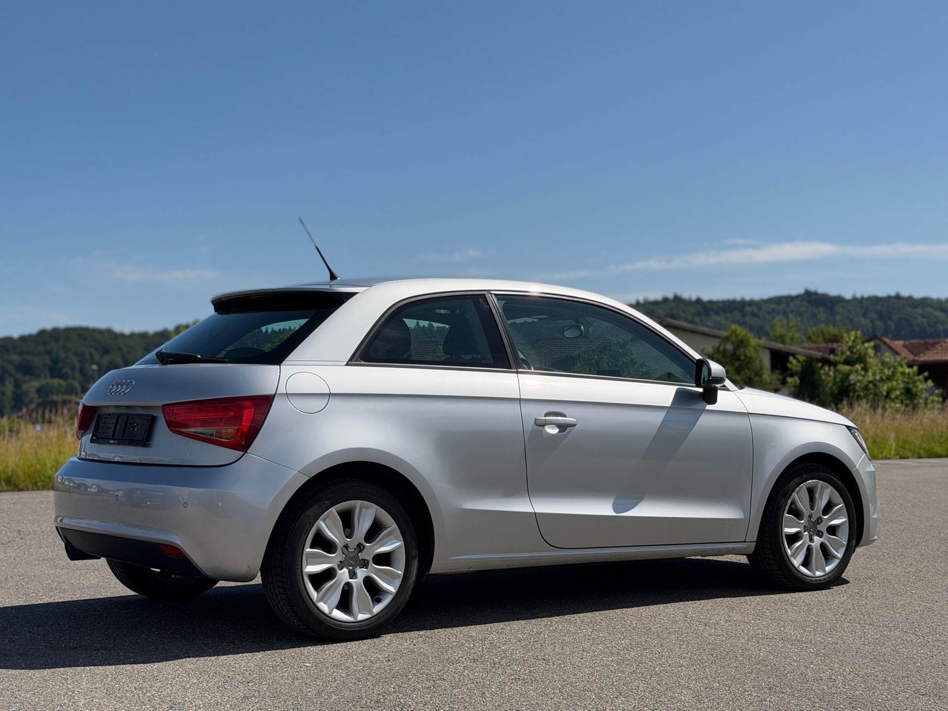 AUDI A1 1.2 TFSI Ambition-image-3