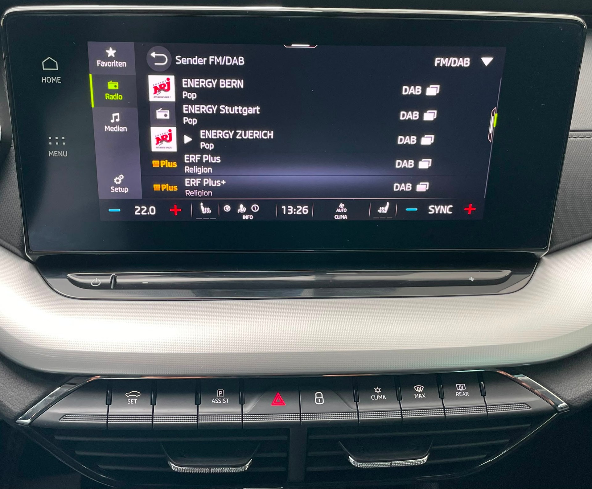 SKODA Facelift Octavia Combi 2.0 TDI DSG Ambition 4x4 mit AHK 2000kg 57% Rabatt-image-14