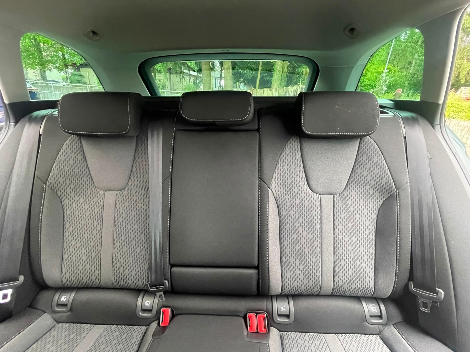 SKODA Facelift Octavia Combi 2.0 TDI DSG Ambition 4x4 mit AHK 2000kg 57% Rabatt-image-9