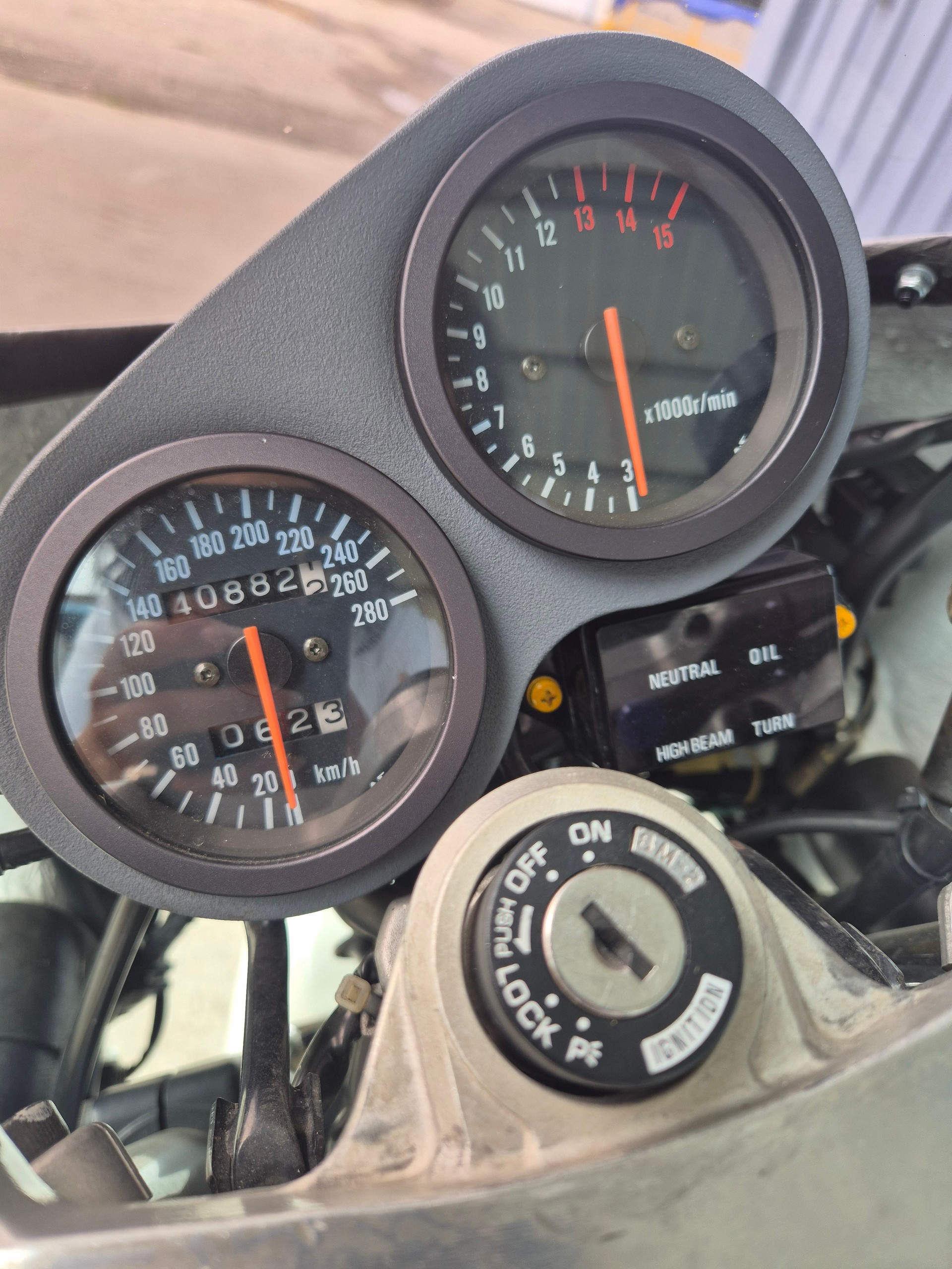 SUZUKI GSX-R 750 J-image-3