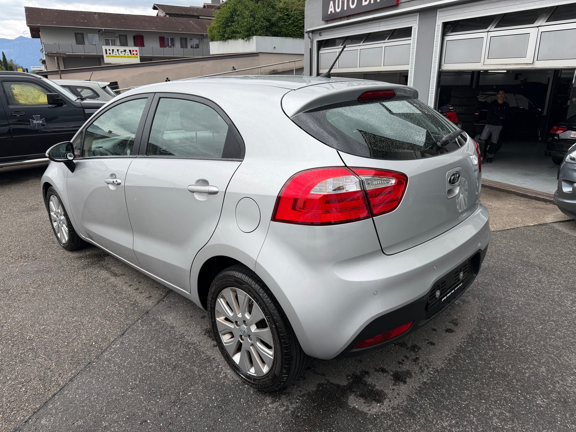 KIA Rio 1.4 CVVT Trend Automatic-image-3