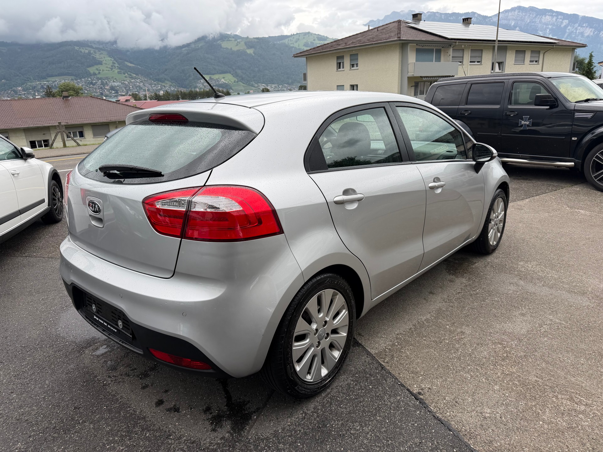KIA Rio 1.4 CVVT Trend Automatic-image-2