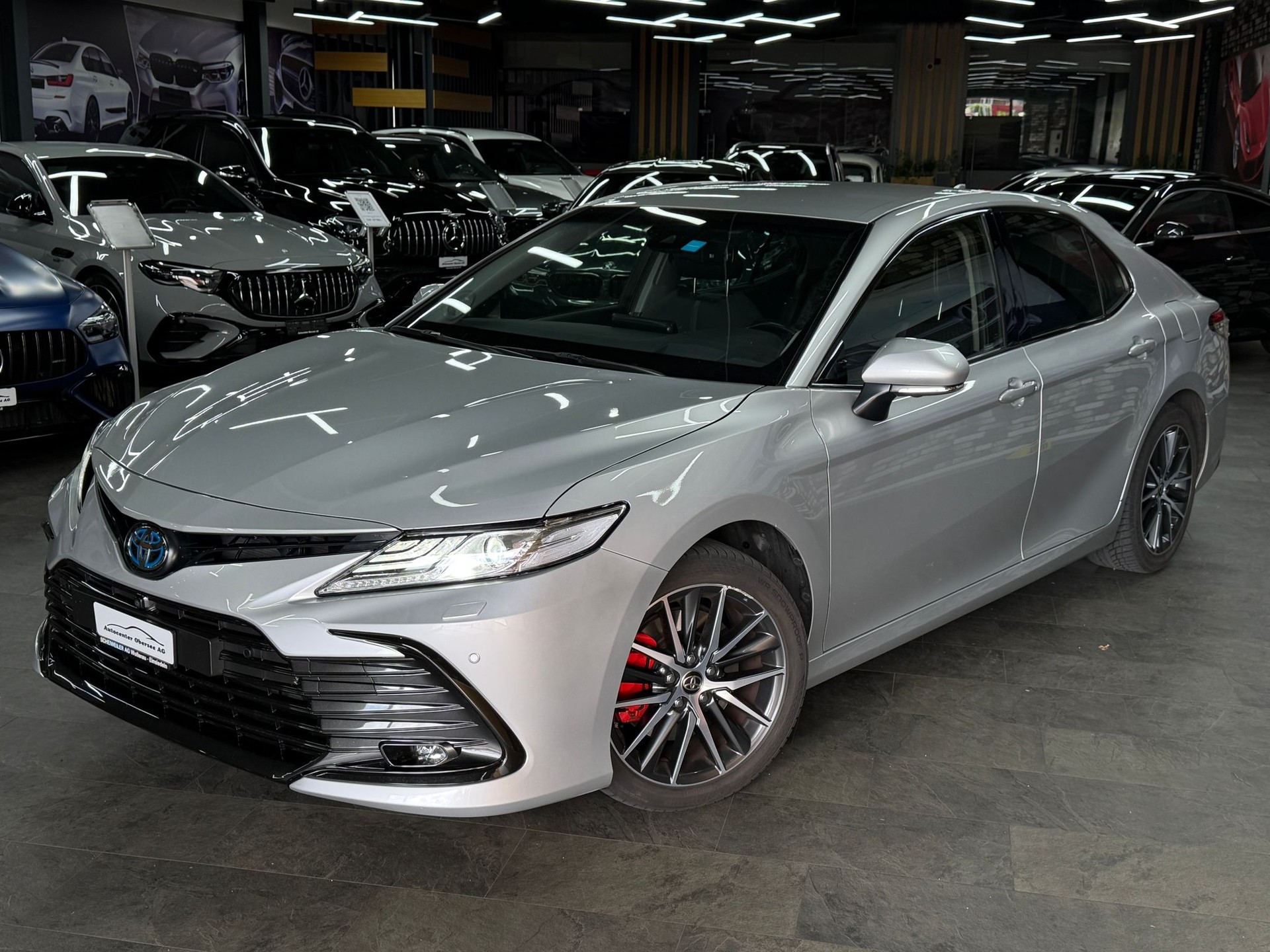 TOYOTA Camry 2.5 HSD e-CVT Premium