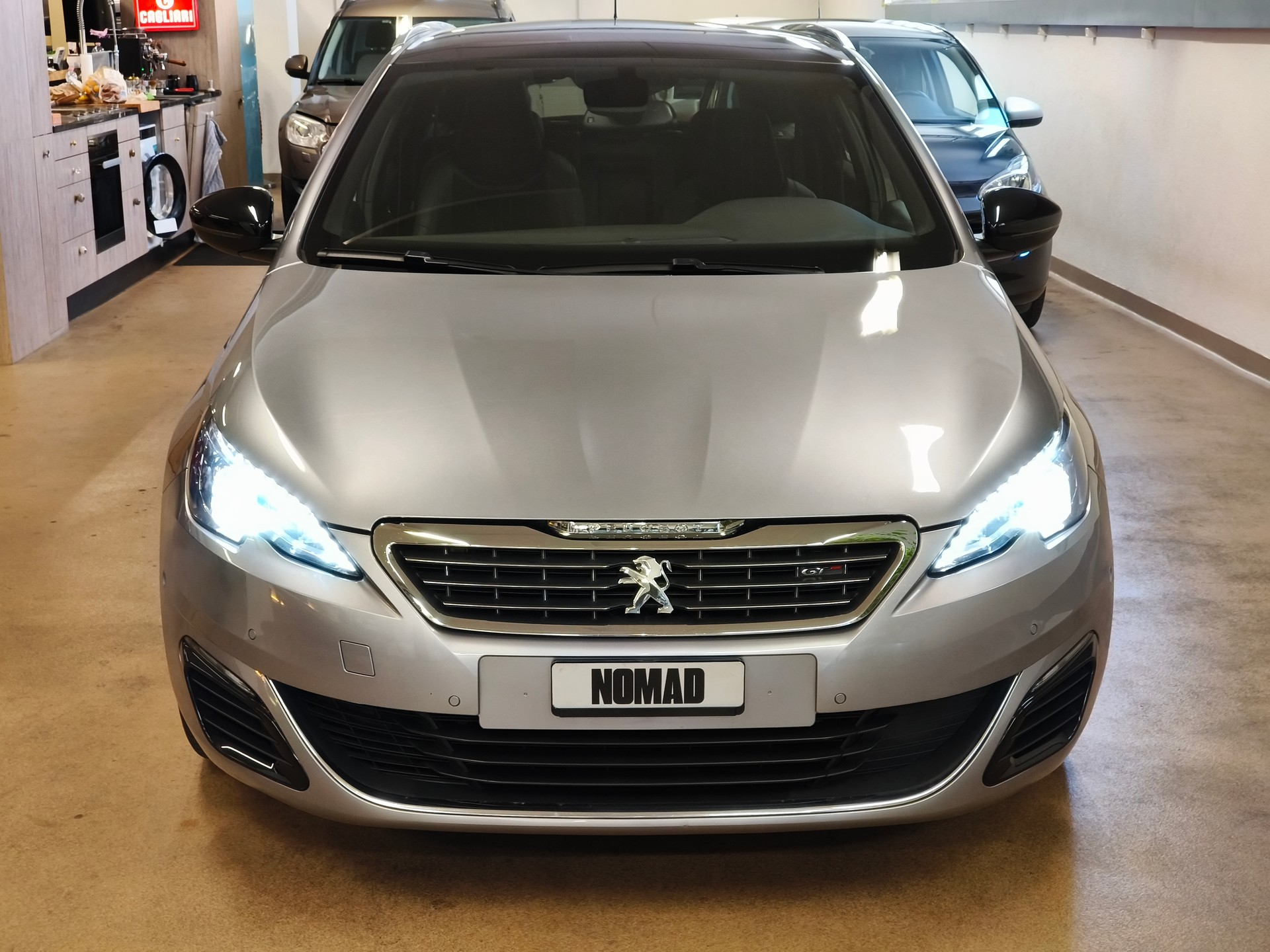 PEUGEOT 308 SW 2.0 BlueHDI GT Automatic-image-5