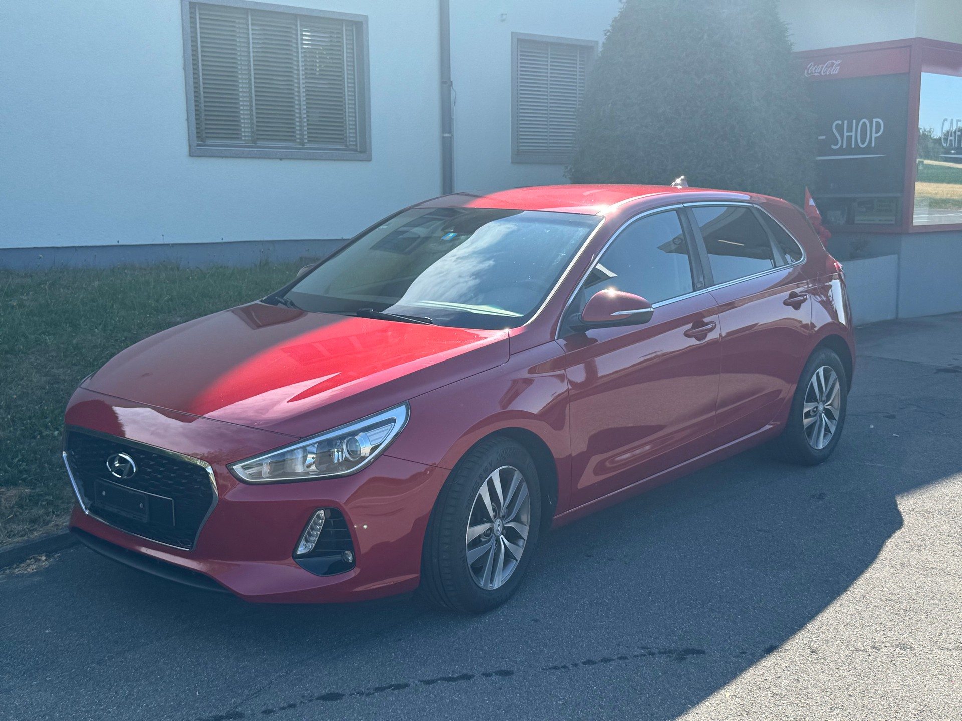 HYUNDAI i30 1.4 T-GDi Amplia