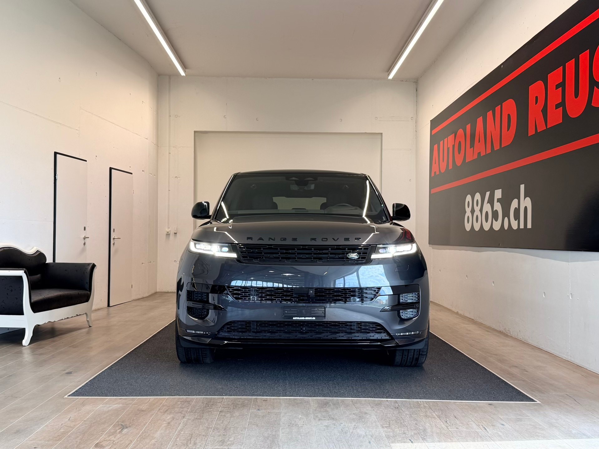 LAND ROVER Range Rover Sport P530 4.4 V8 Autobiography Automatic-showroom-element-1