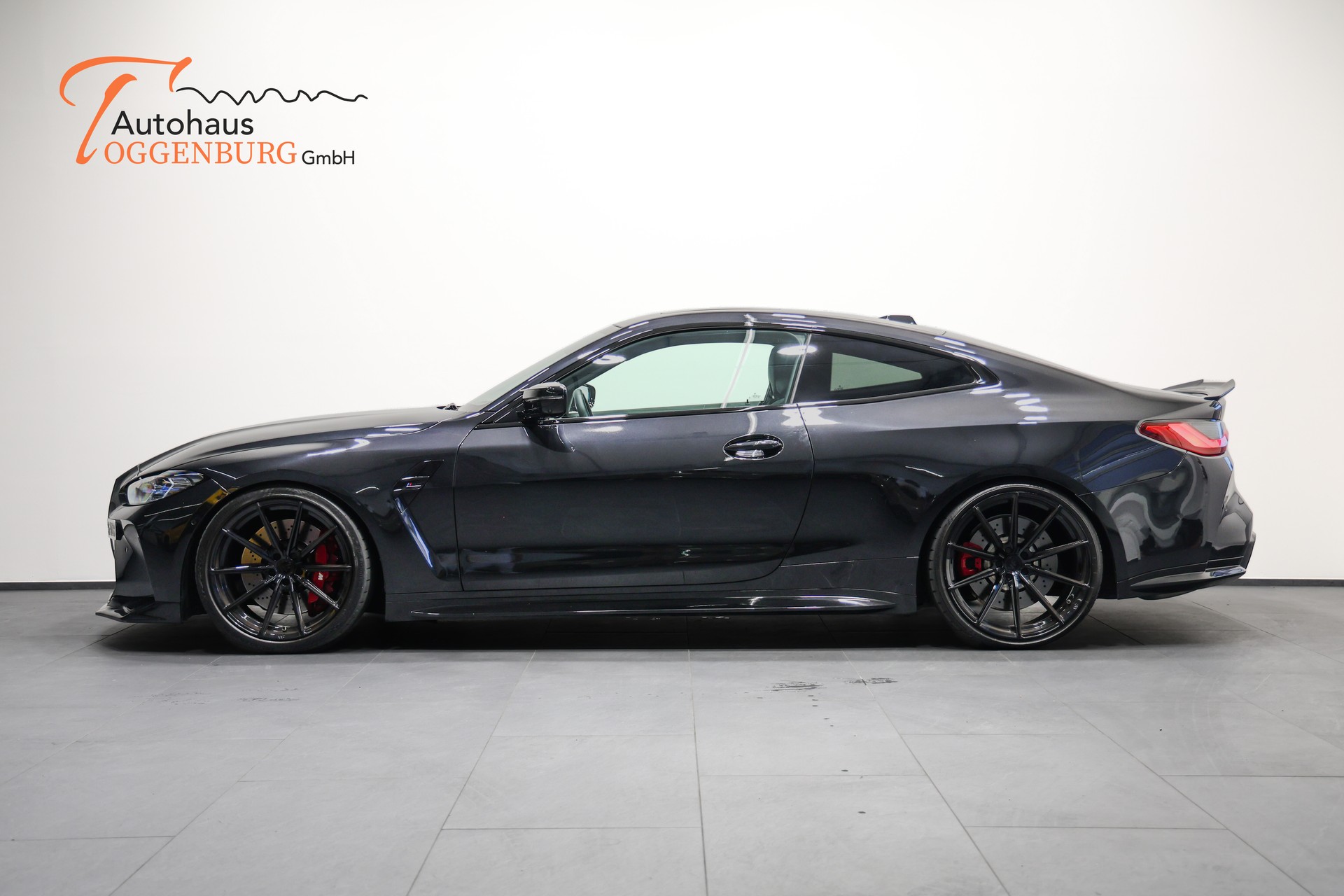 BMW M4 Coupé Competition M xDrive *CH-Fahrzeug*Tief*Breit*Wheelforce*-image-12