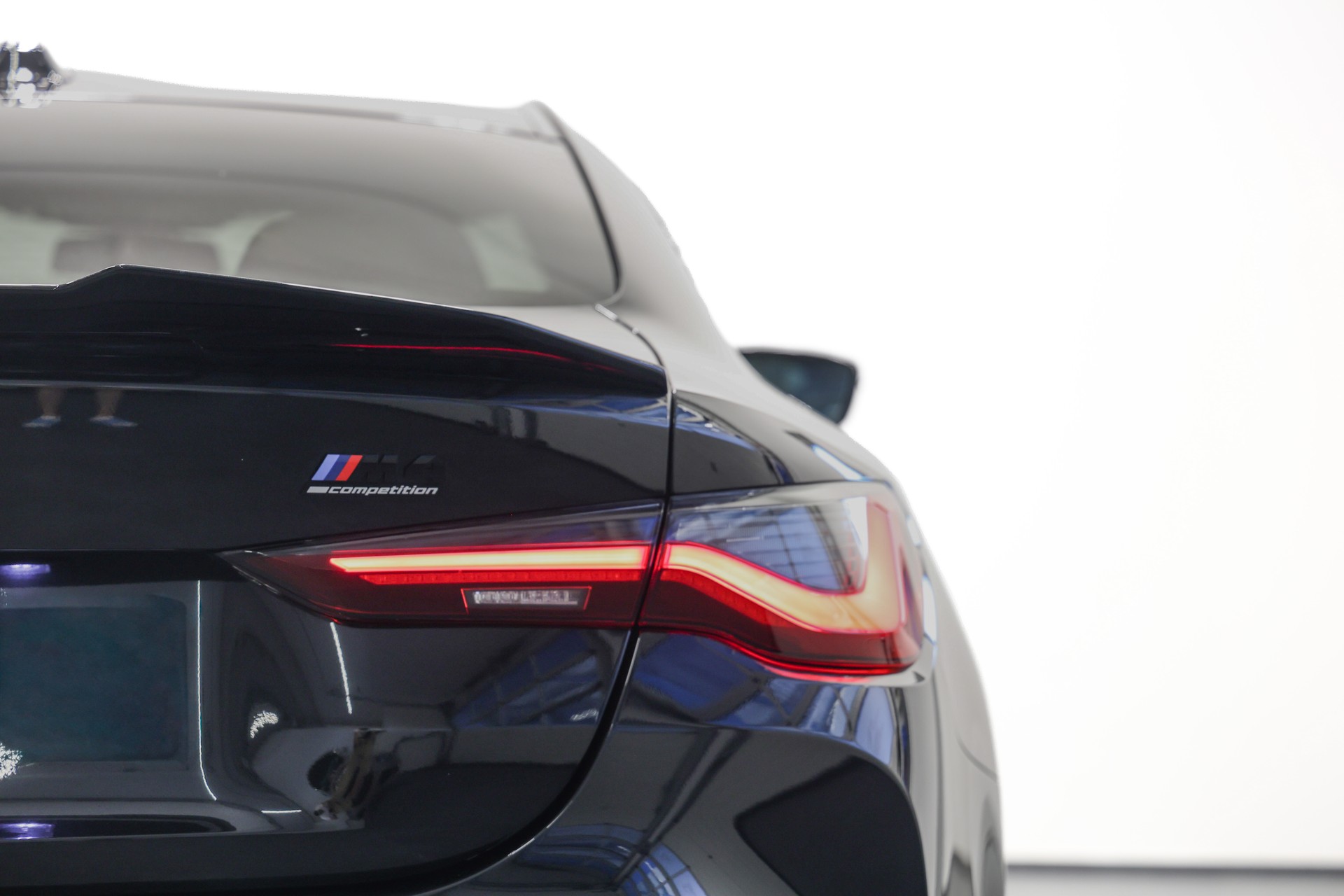 BMW M4 Coupé Competition M xDrive *CH-Fahrzeug*Tief*Breit*Wheelforce*-image-19