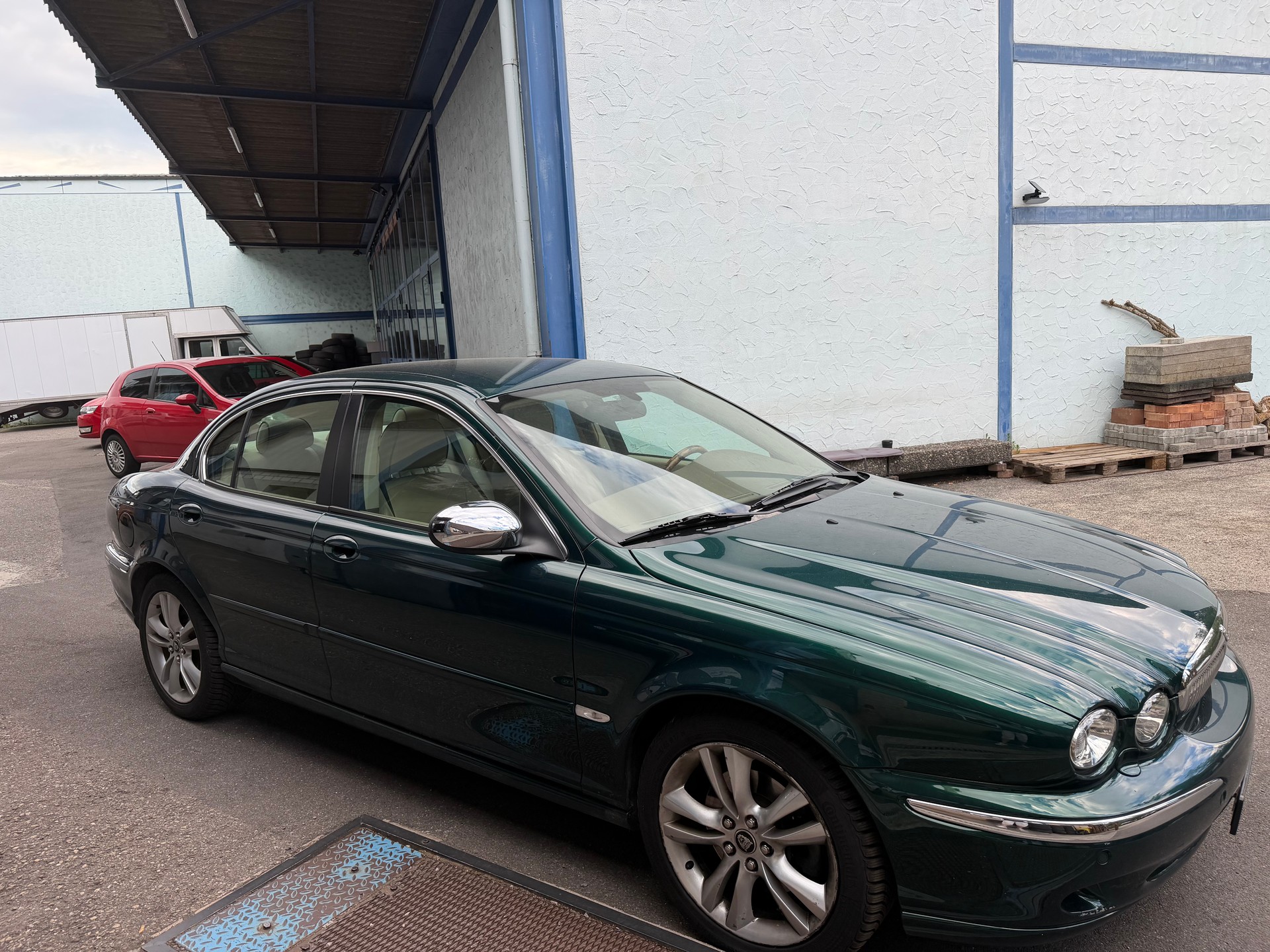 JAGUAR X-Type 3.0 V6 Traction4 Sovereign Anniv. Aut.-image-6