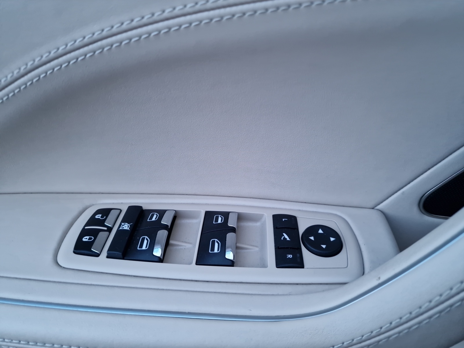 MASERATI Levante S 3.0 V6-image-12
