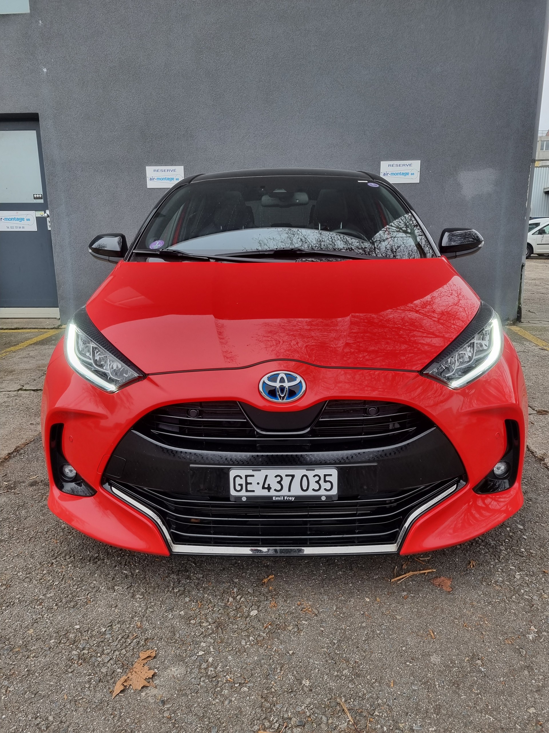 TOYOTA 1.5 VVT-i HSD Comfort