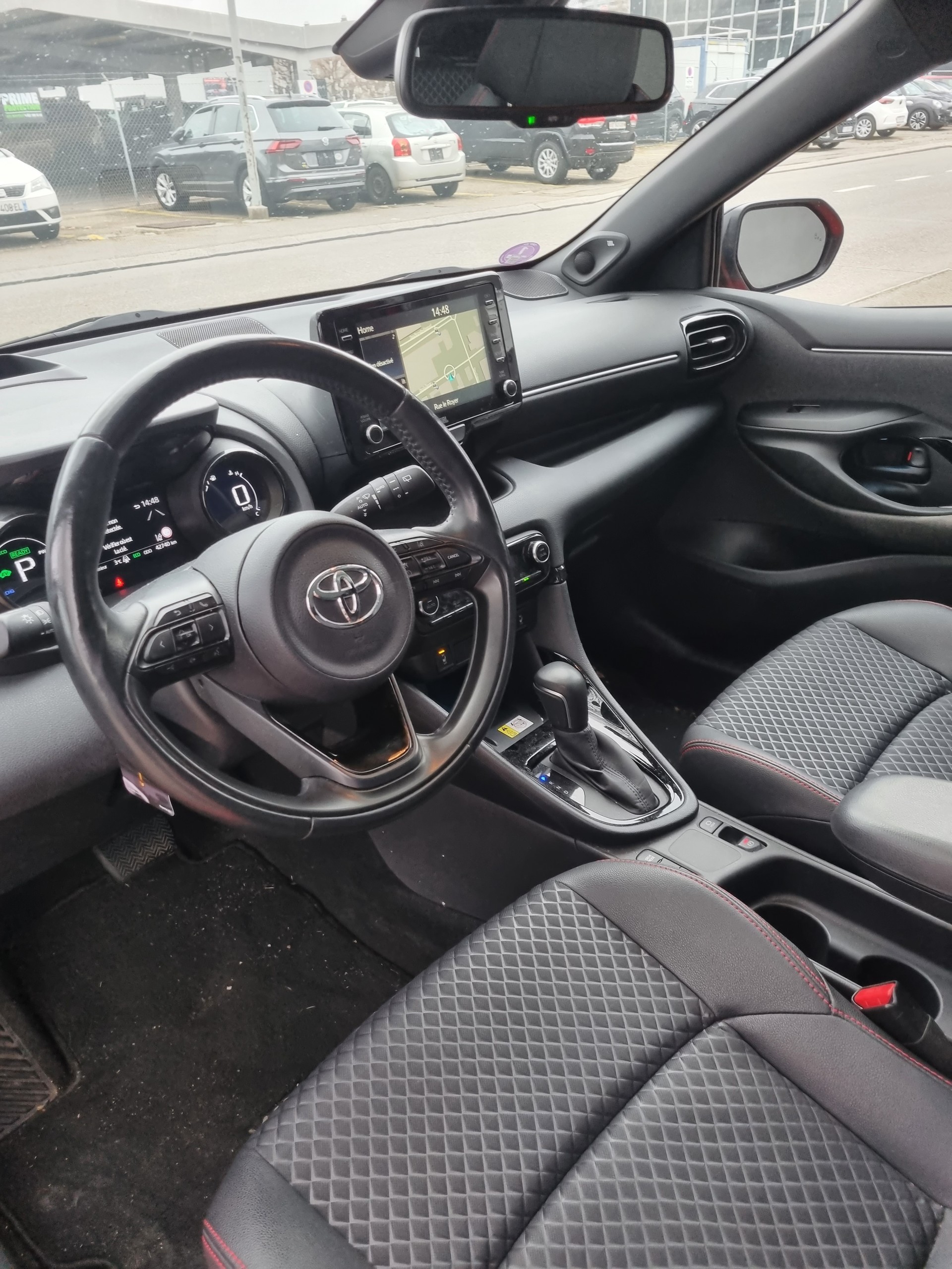 TOYOTA 1.5 VVT-i HSD Comfort-image-3