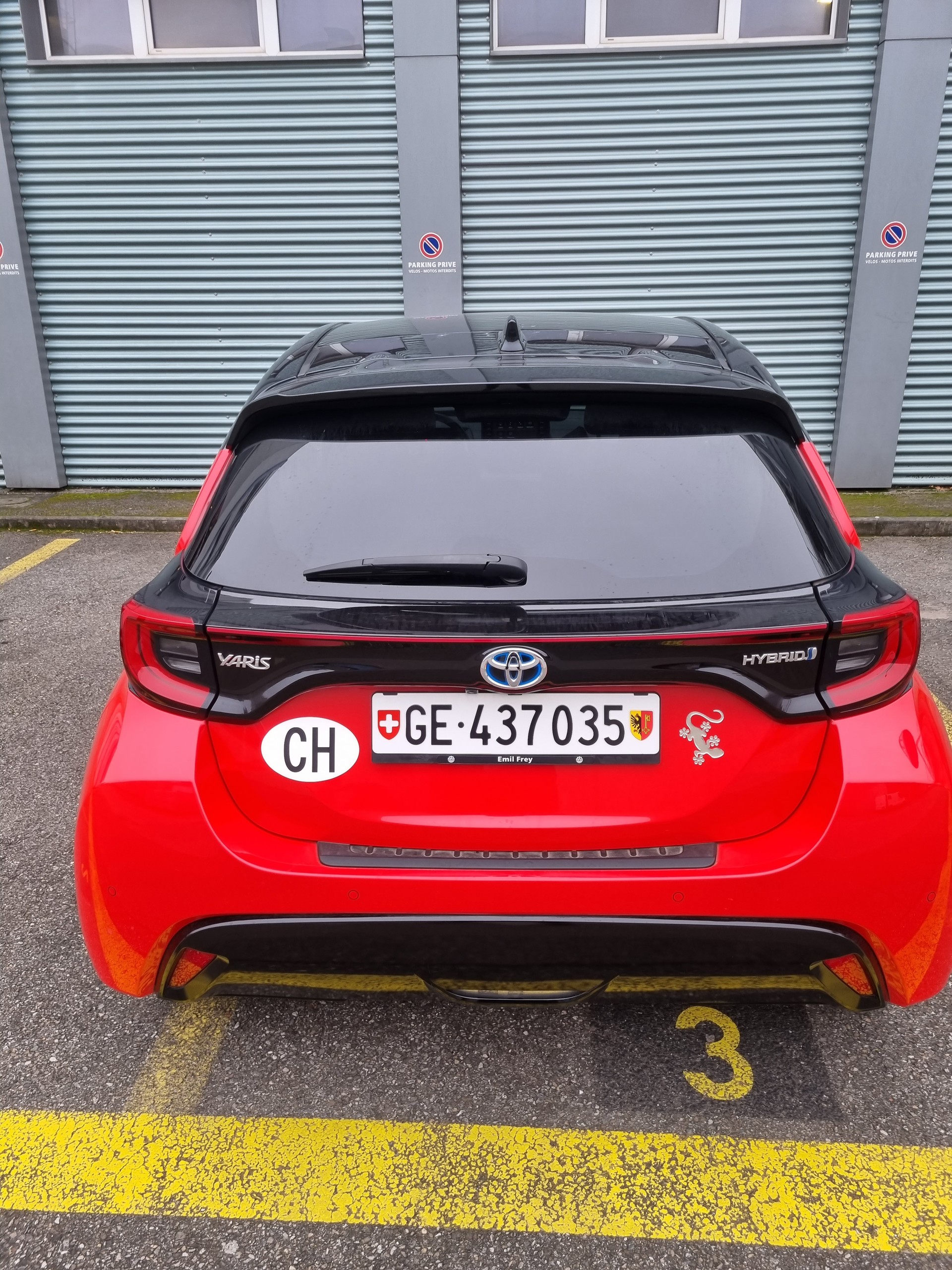 TOYOTA 1.5 VVT-i HSD Comfort-image-2