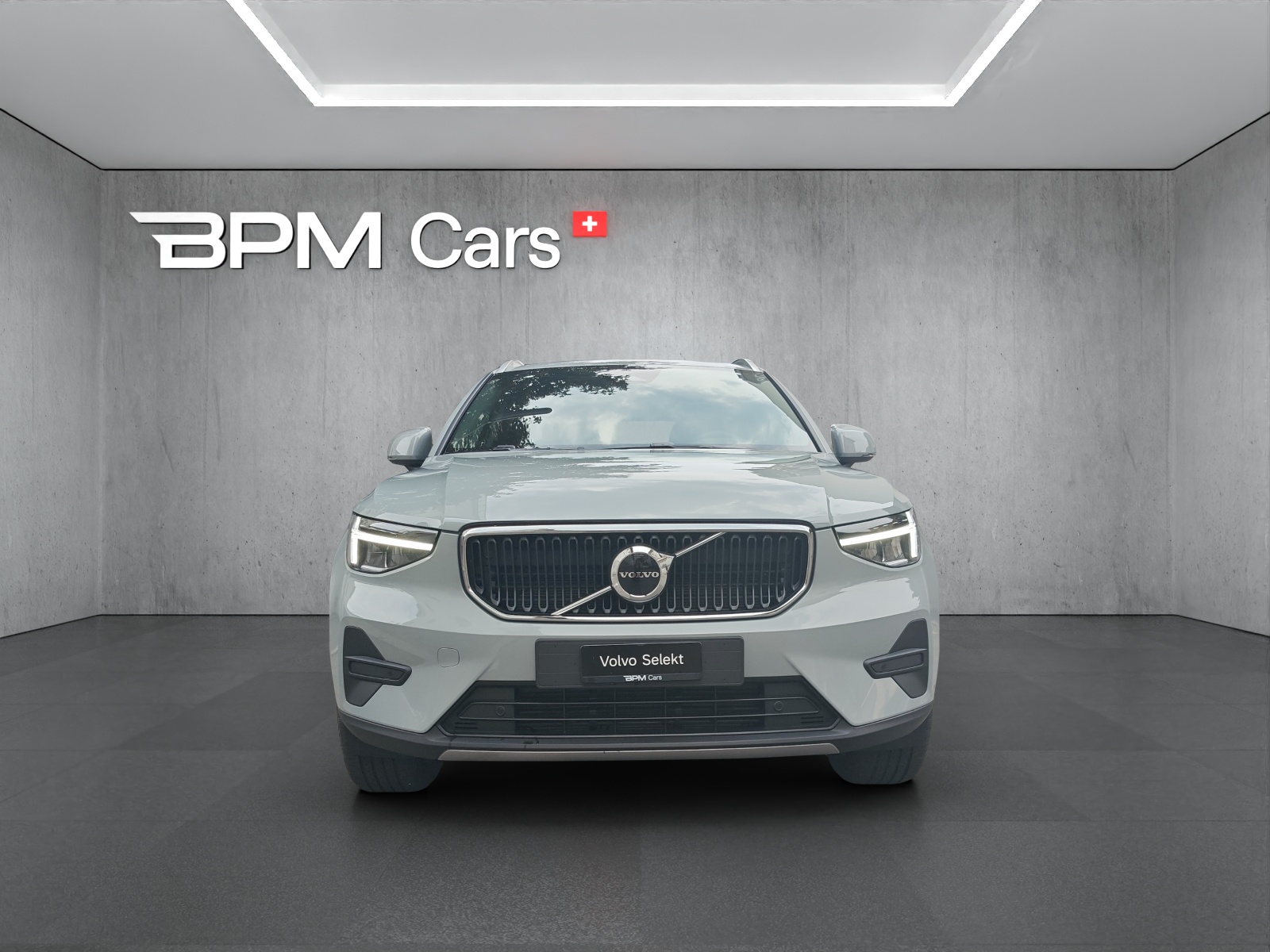 VOLVO XC40 2.0 B3 MH XCITE XCITE-showroom-element-1