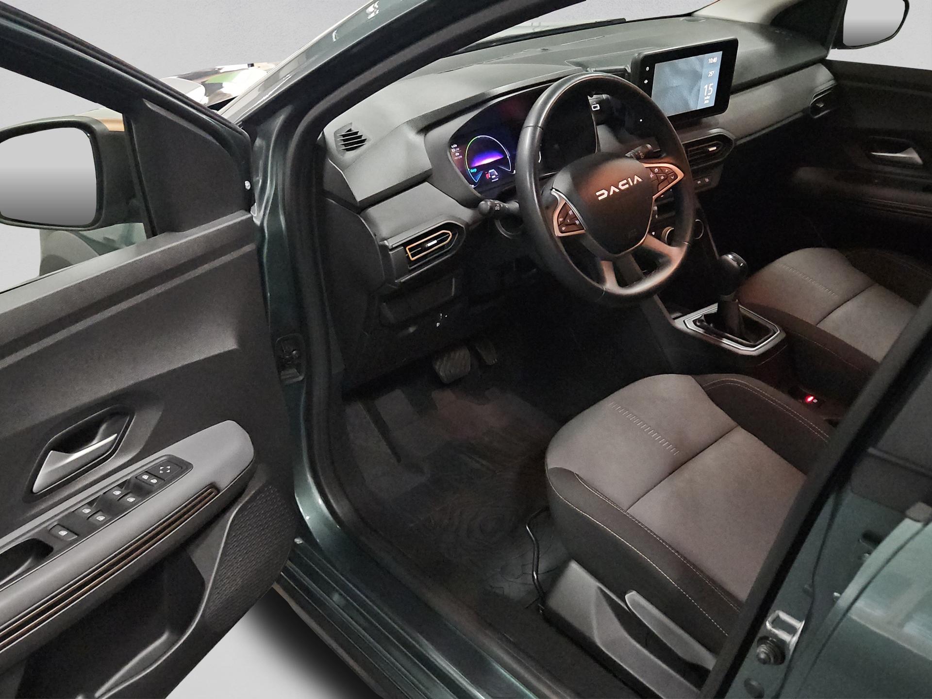 DACIA Jogger HEV 140 Extreme-image-18