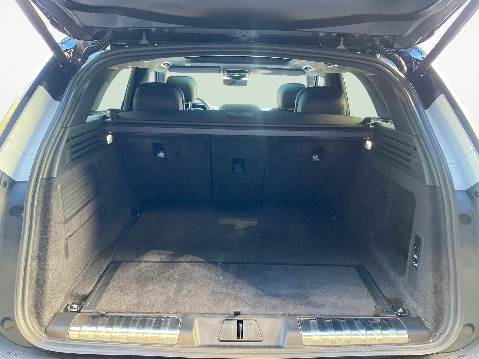 LAND ROVER Range Rover Sport 3.0 I6 P550e Autobiography-image-15