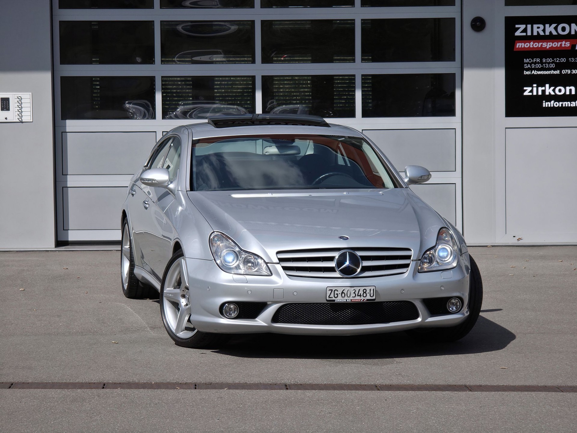 MERCEDES-BENZ CLS 55 AMG Automatic-showroom-element-1