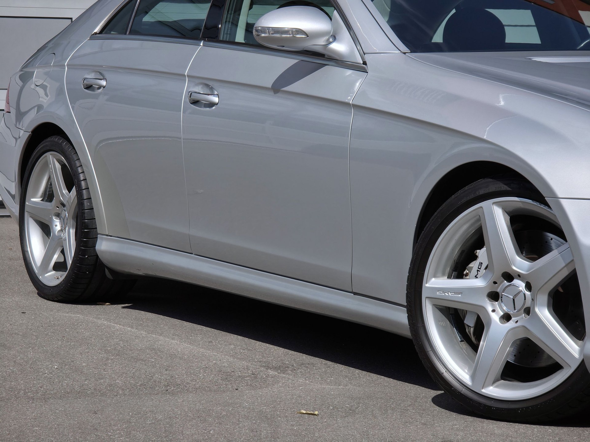 MERCEDES-BENZ CLS 55 AMG Automatic-image-4