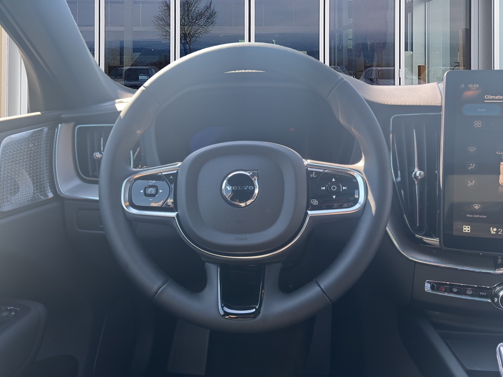 VOLVO XC60 2.0 T8 TE Black Edition eAWD-image-10