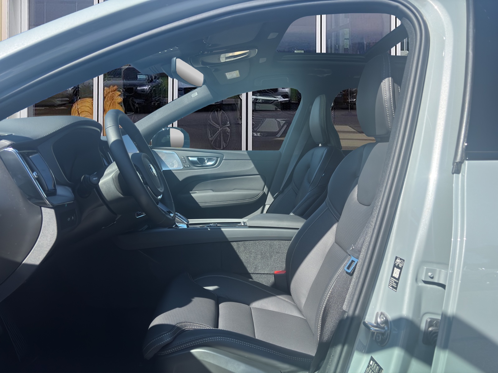 VOLVO XC60 2.0 T8 TE Black Edition eAWD-image-7