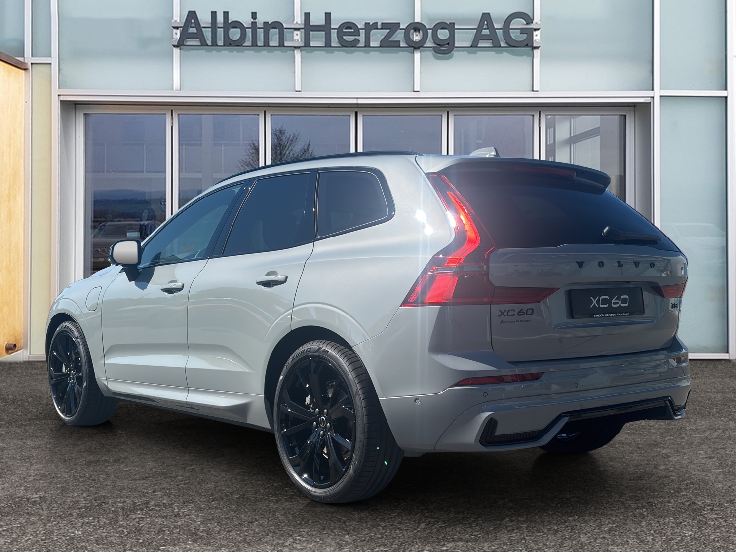 VOLVO XC60 2.0 T8 TE Black Edition eAWD-showroom-element-2