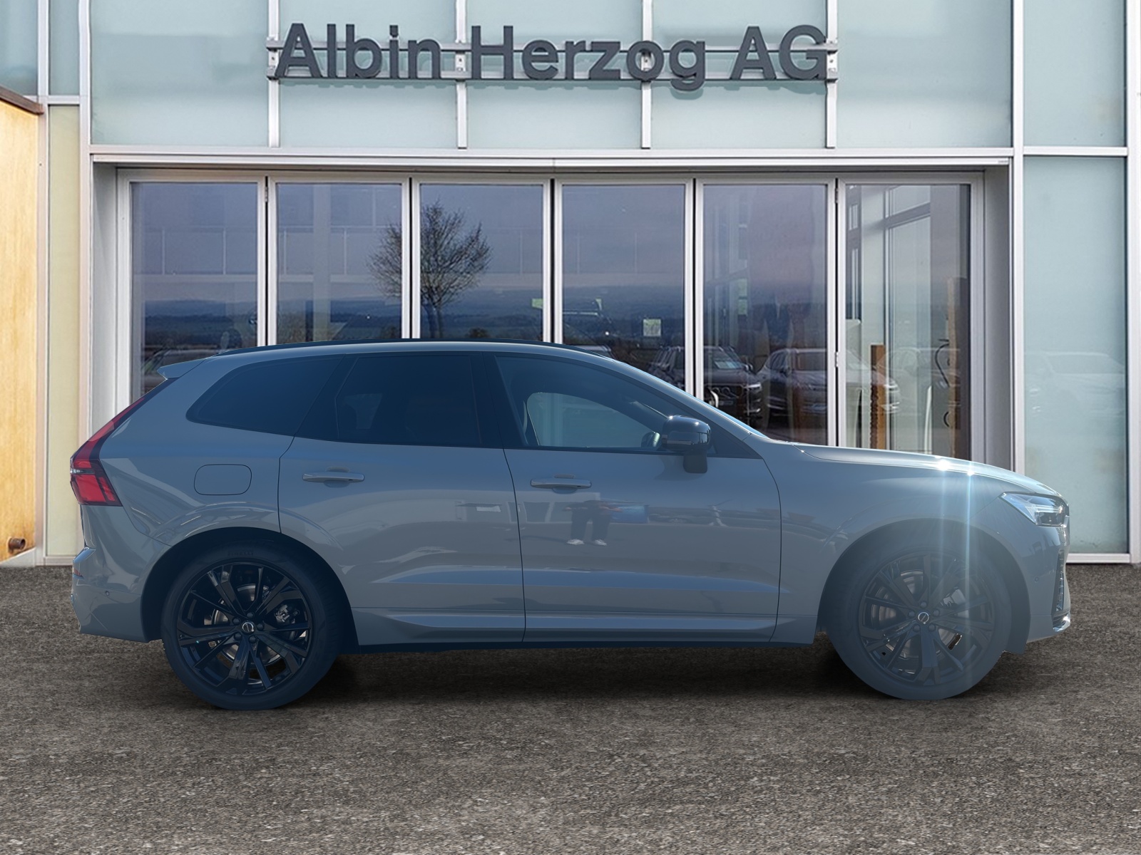 VOLVO XC60 2.0 T8 TE Black Edition eAWD-image-4