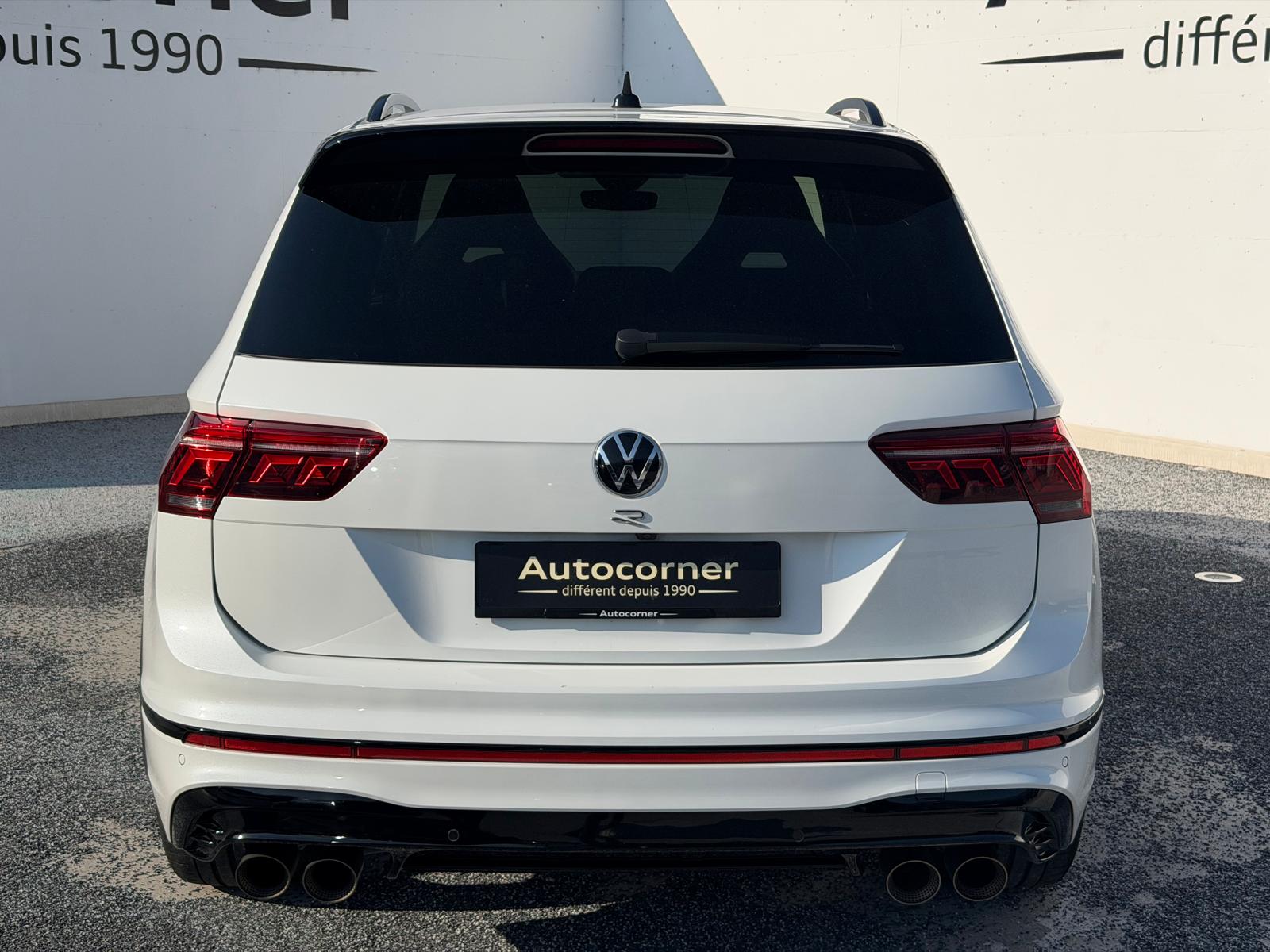 VW Tiguan 2.0TSI R 4Motion DSG-image-4