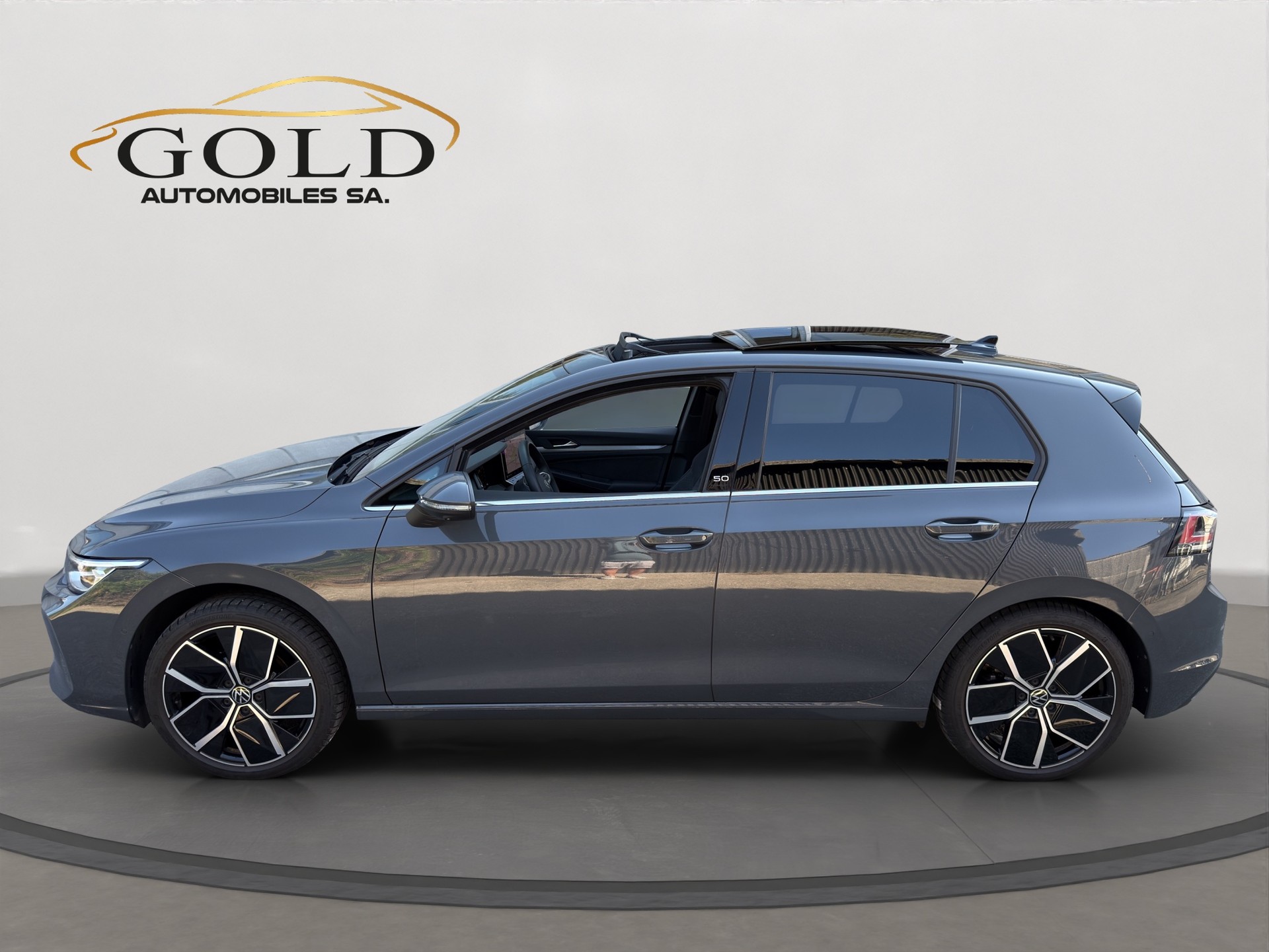 VW Golf 1.5 e TSI mHEV Edition 50 DSG-image-11