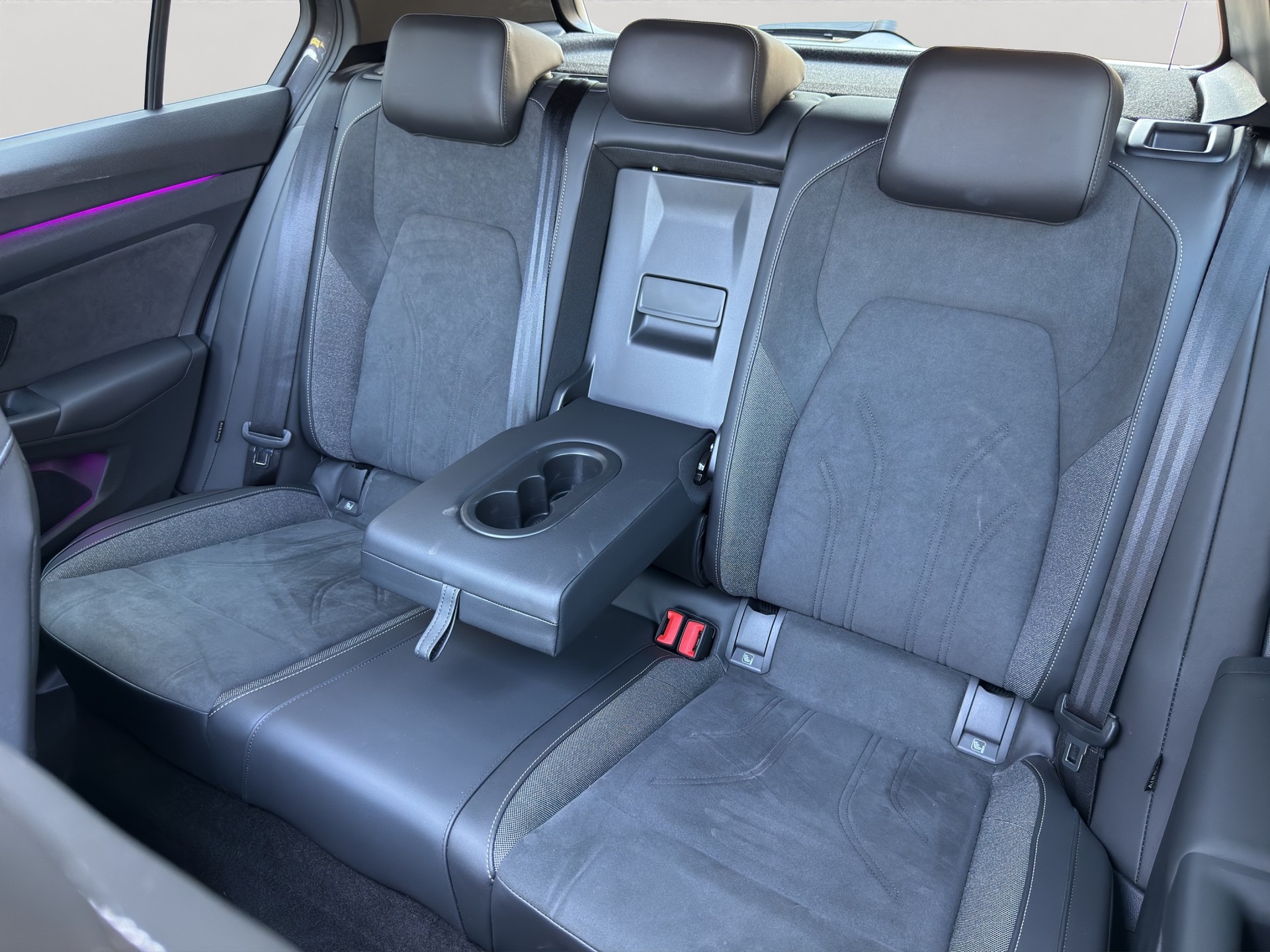 VW Golf 1.5 e TSI mHEV Edition 50 DSG-image-3