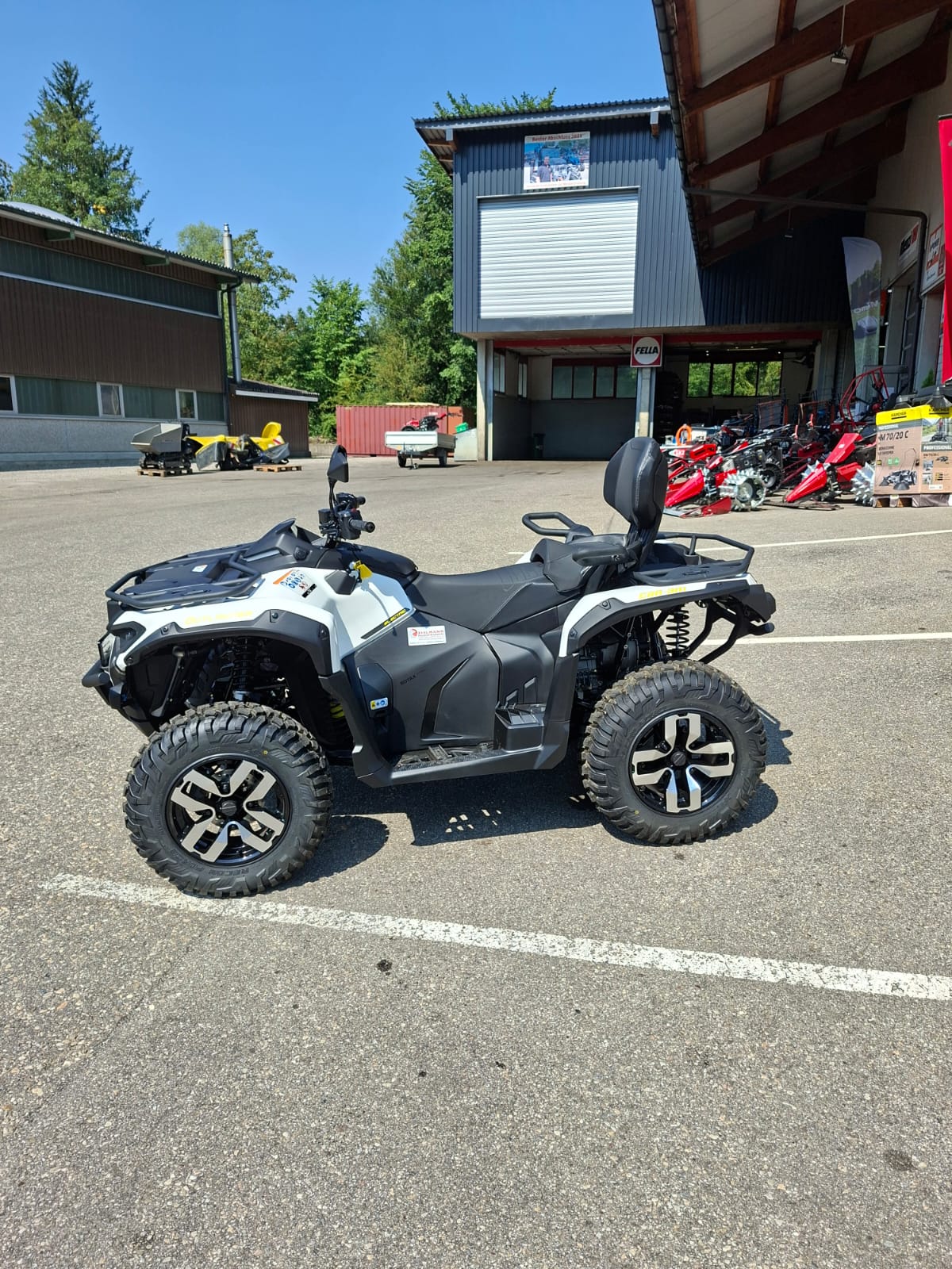 CAN-AM MAX EV-image-1