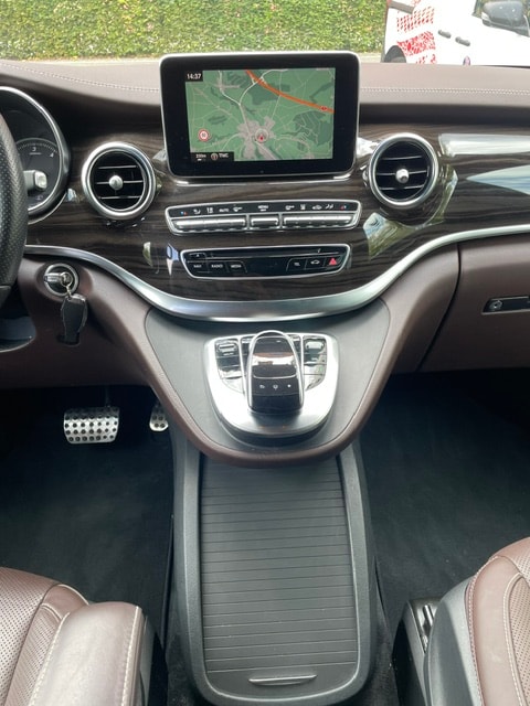 MERCEDES-BENZ V 250 d Avantgarde lang 4Matic 7G-Tronic-image-20