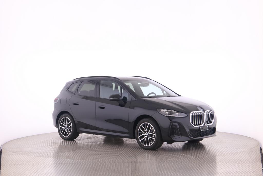 BMW 230e xDrive Active Tourer-image-5