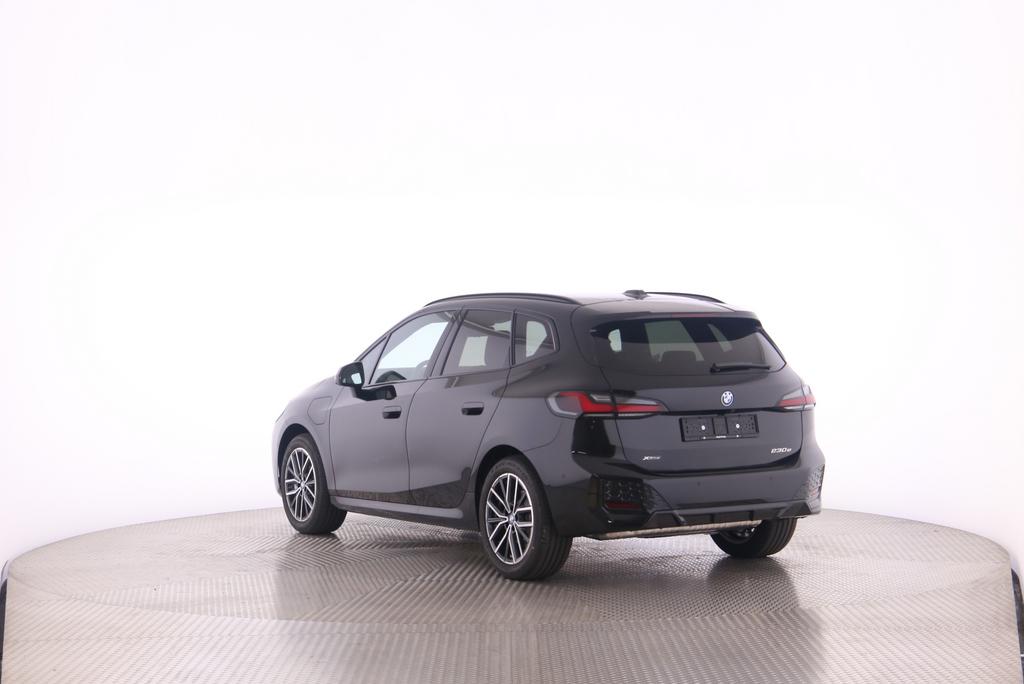 BMW 230e xDrive Active Tourer-image-15