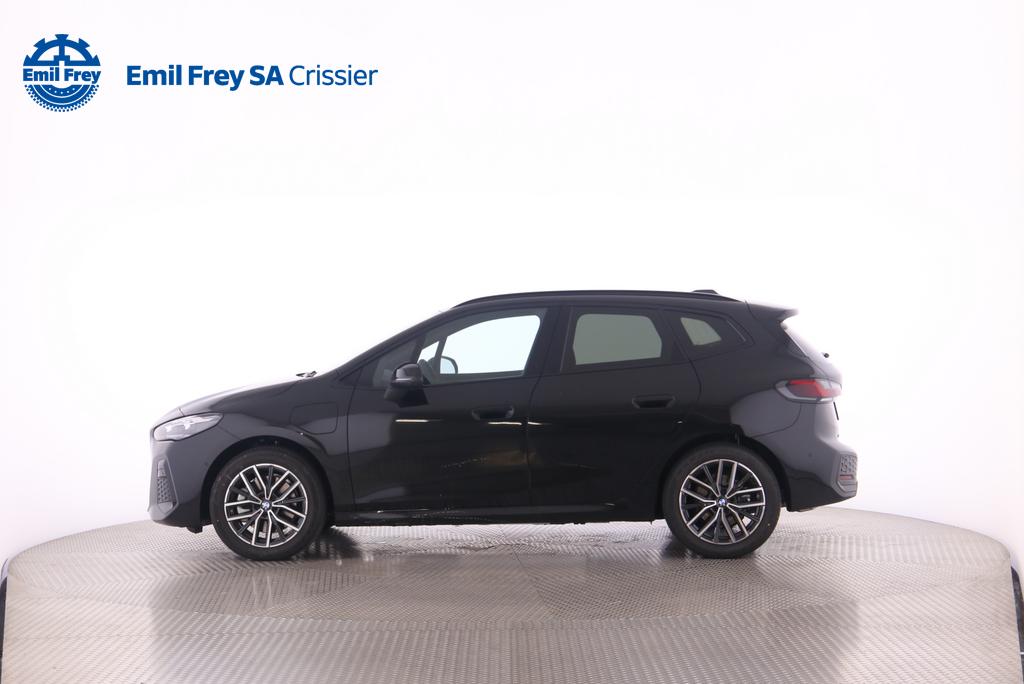 BMW 230e xDrive Active Tourer-showroom-element-1