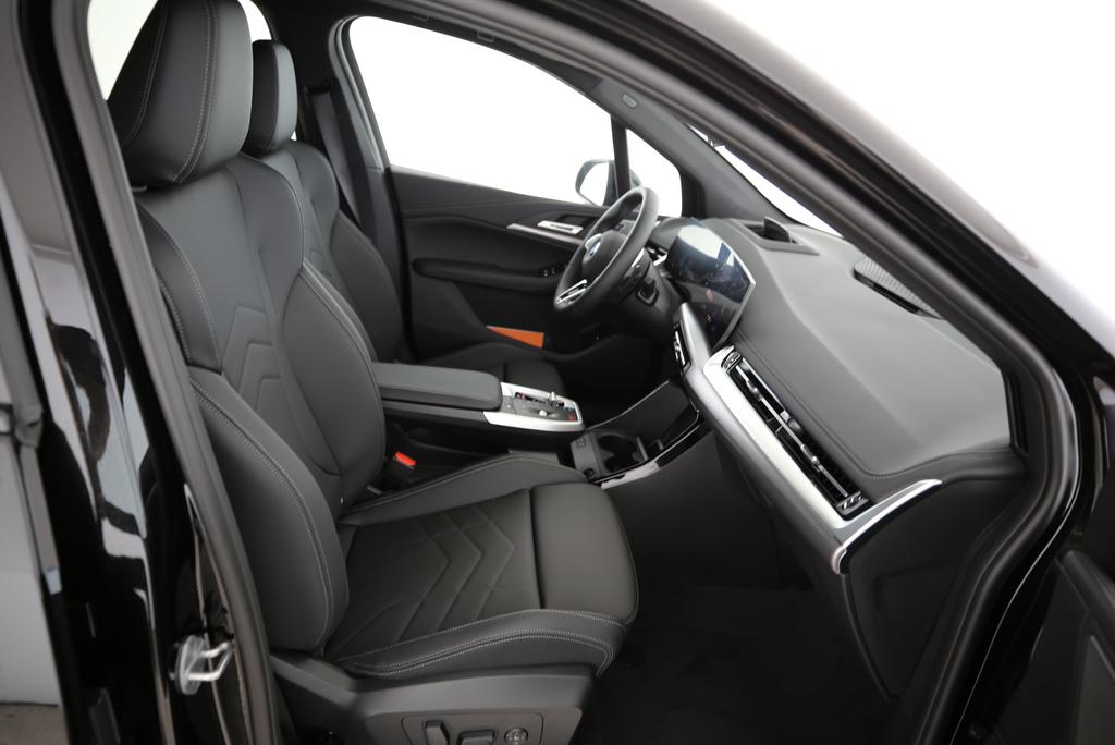 BMW 230e xDrive Active Tourer-image-20