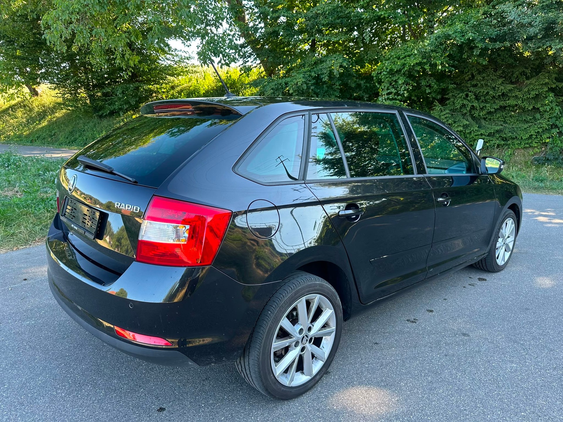 SKODA Rapid Spaceback 1.2 TSI Ambition-image-5