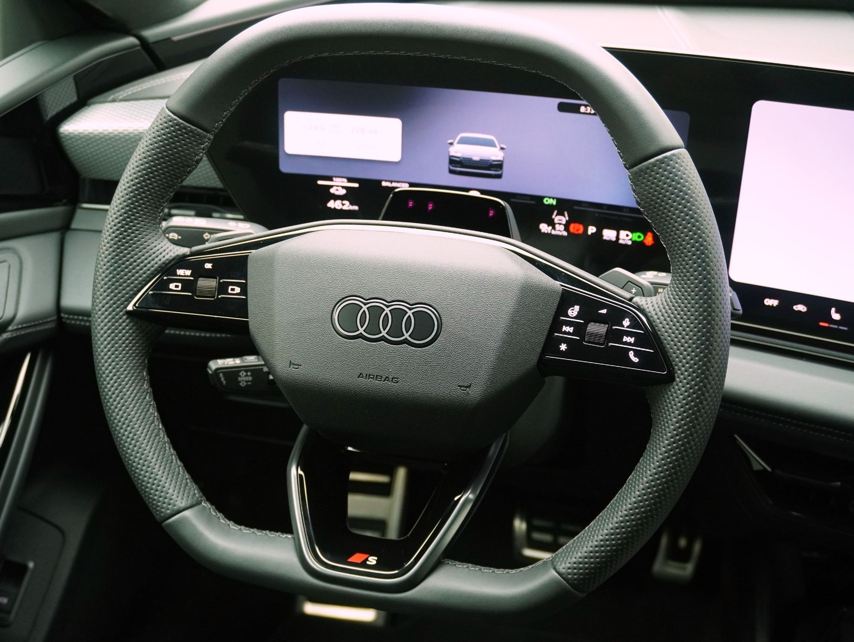 AUDI S6 e-tron Avant quattro **Audi Werksgarantie bis 03/2031**-image-13