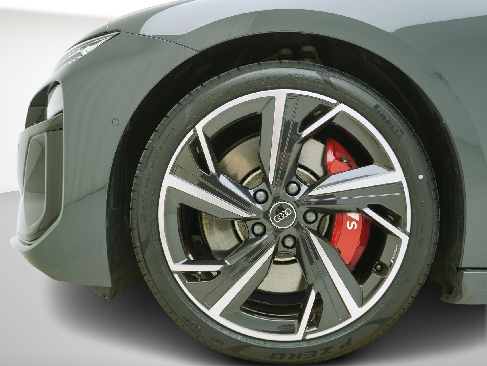 AUDI S6 e-tron Avant quattro **Audi Werksgarantie bis 03/2031**-image-7