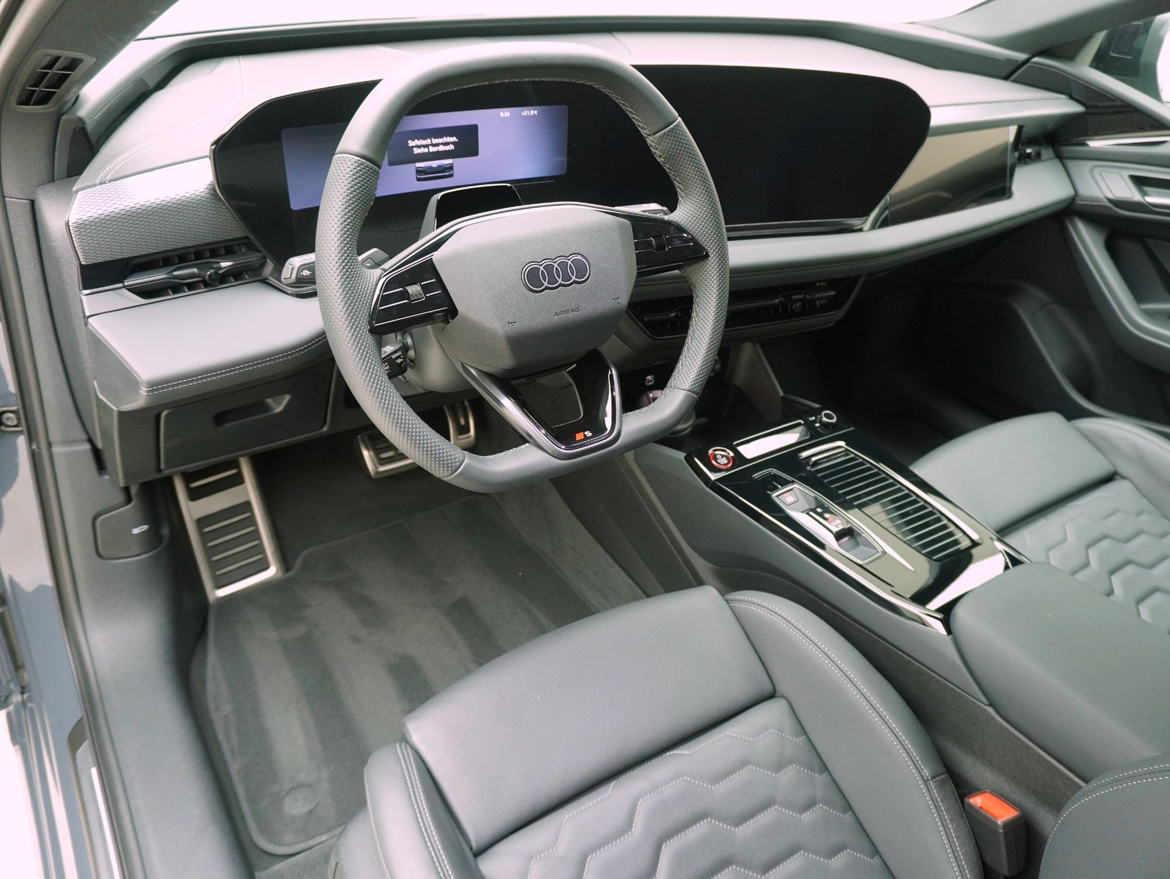 AUDI S6 e-tron Avant quattro **Audi Werksgarantie bis 03/2031**-image-11